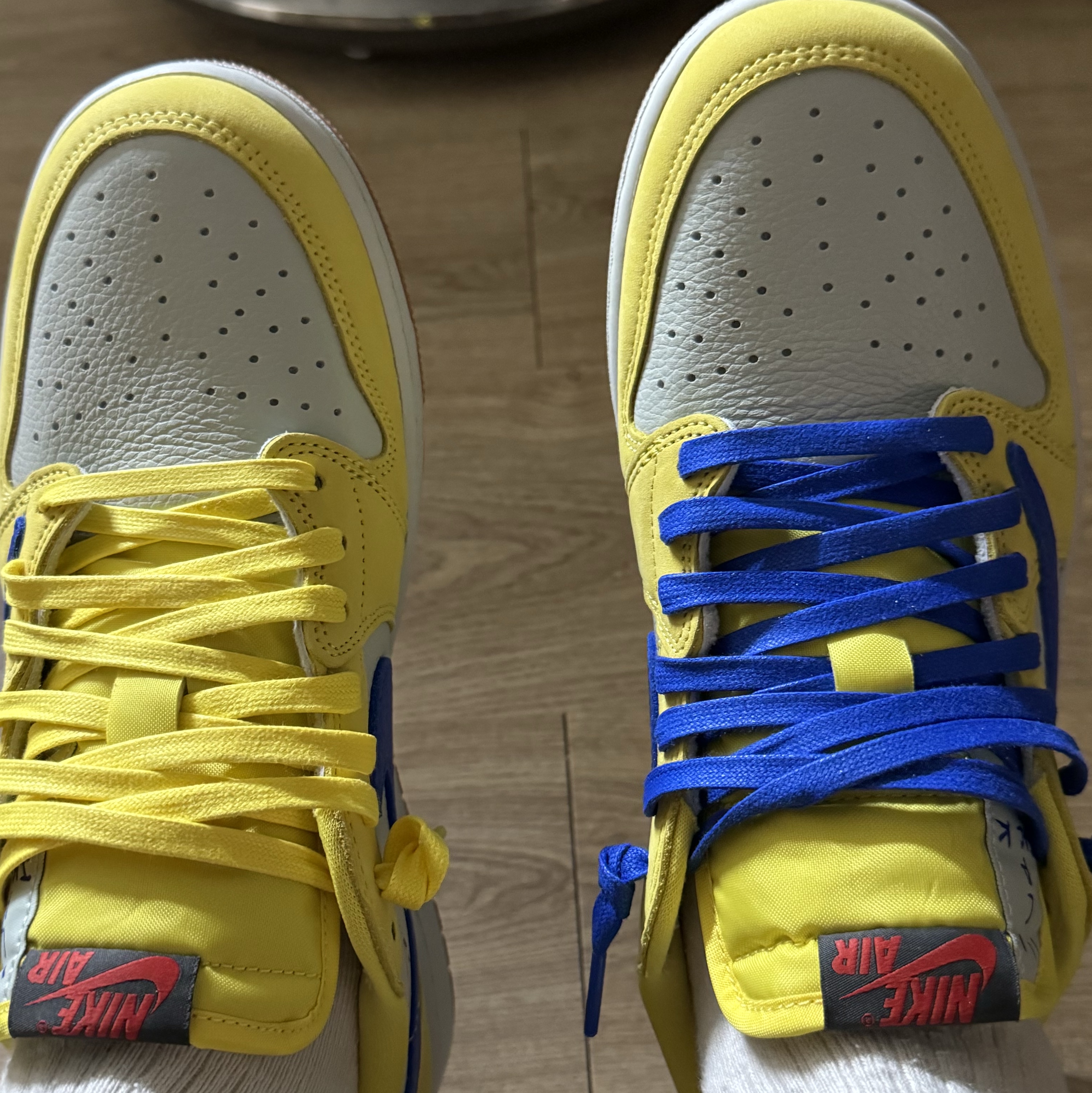 (W) Jordan 1 x Travis Scott Retro Low OG SP Canary 착용 스타일 - 3