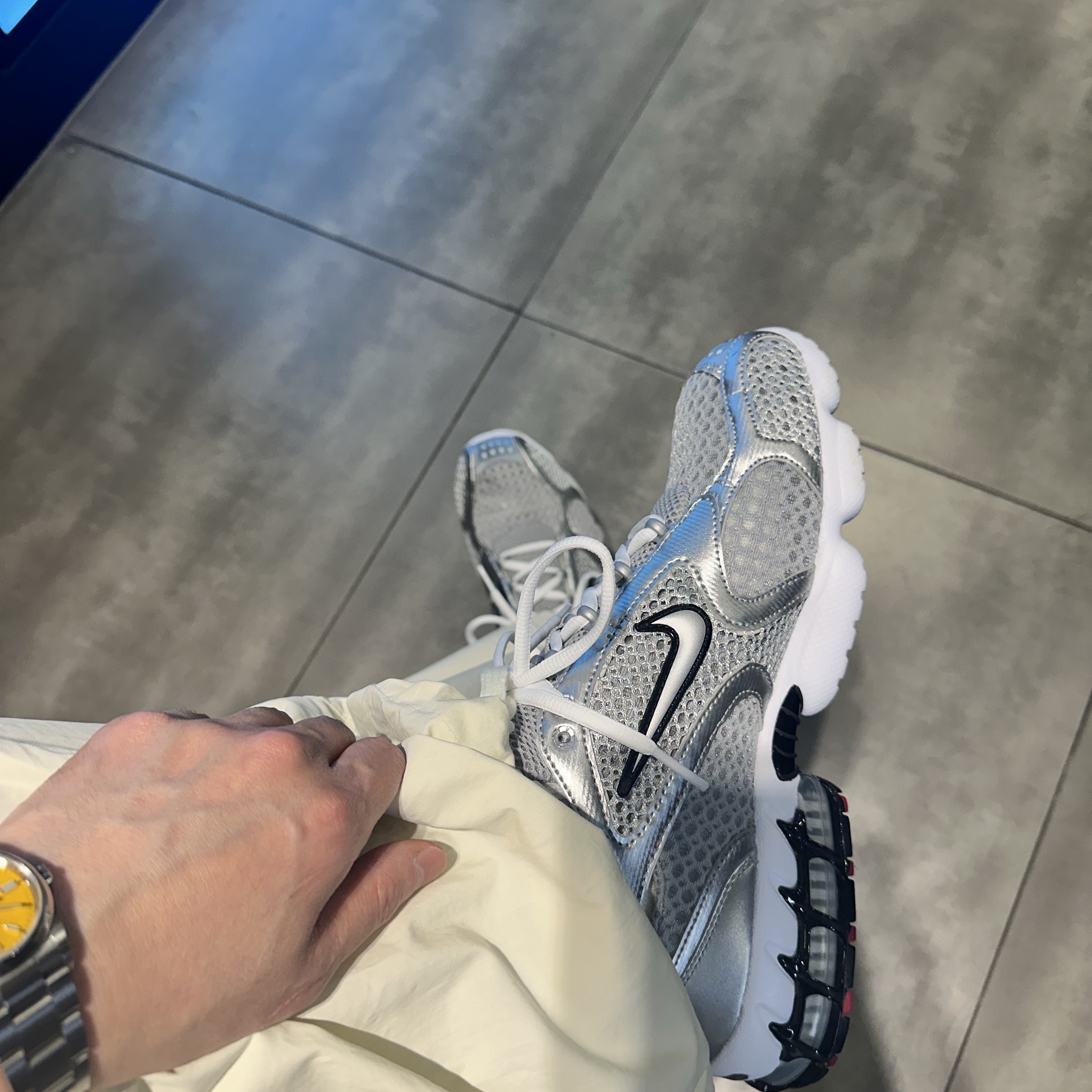 Nike Air Zoom Spiridon Cage 2 Metallic Silver 착용 스타일
