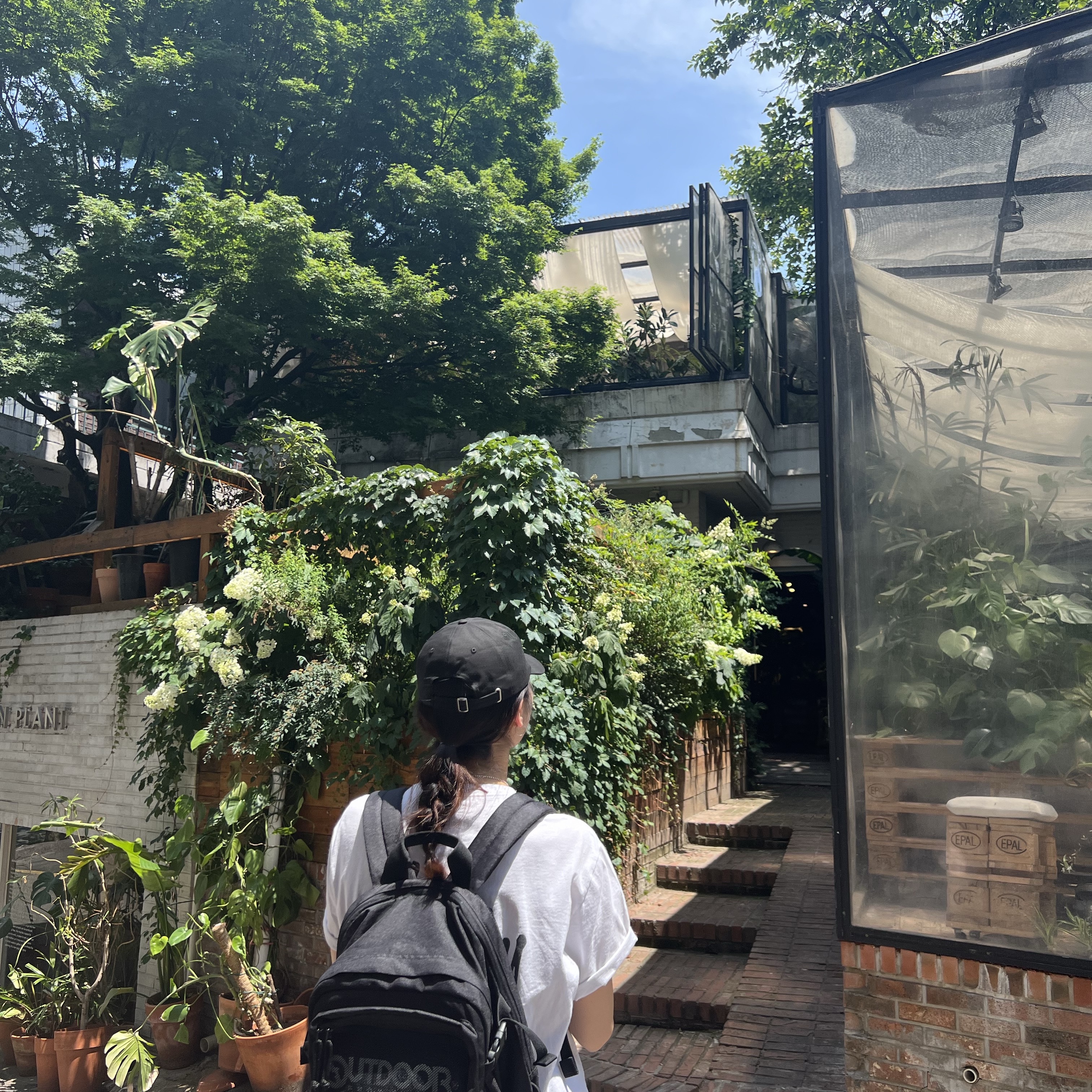 스투시 스탁 로우 프로 캡 블랙 착용 스타일 - 3