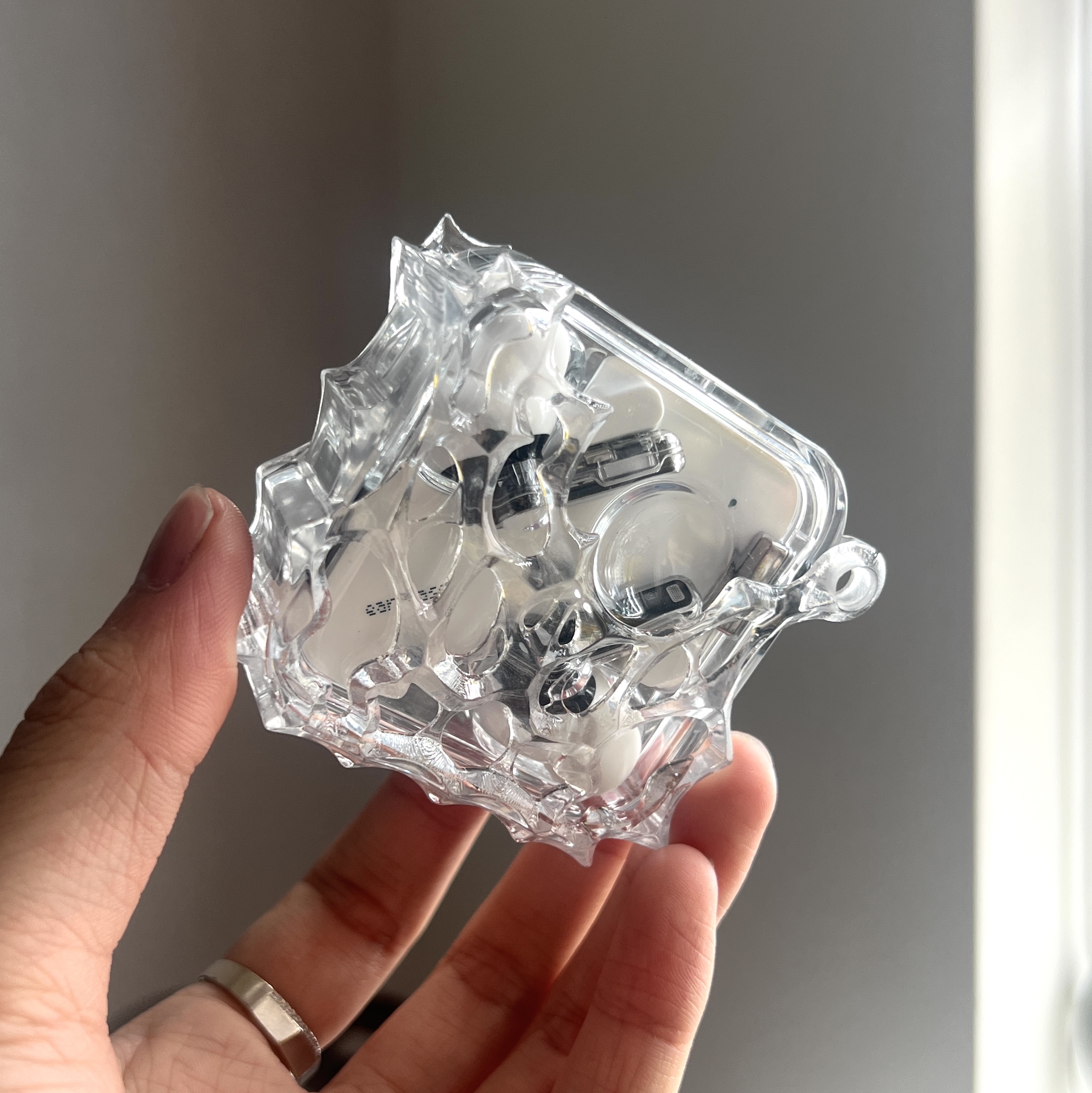Test Artifact x Nothing Ear Case 001 Clear, Test Artifact x Nothing Ear Case Frozen Clear 착용 스타일