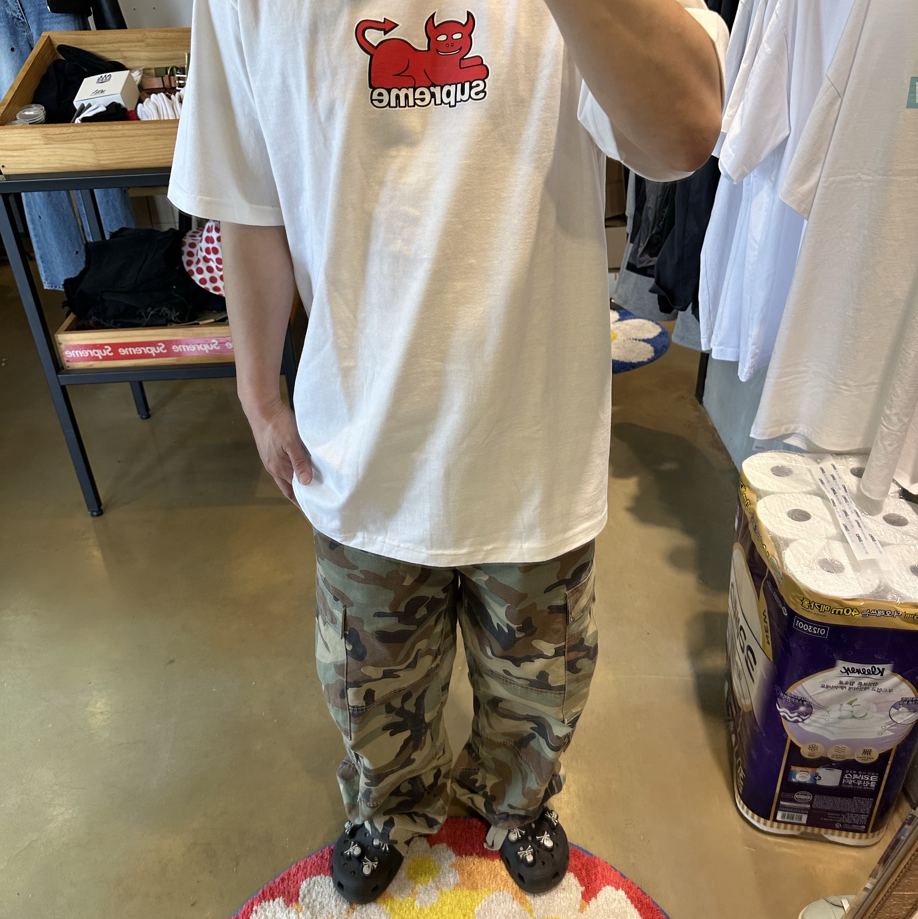 Supreme x Toy Machine Devil Cat T-Shirt White - 24SS 착용 스타일
