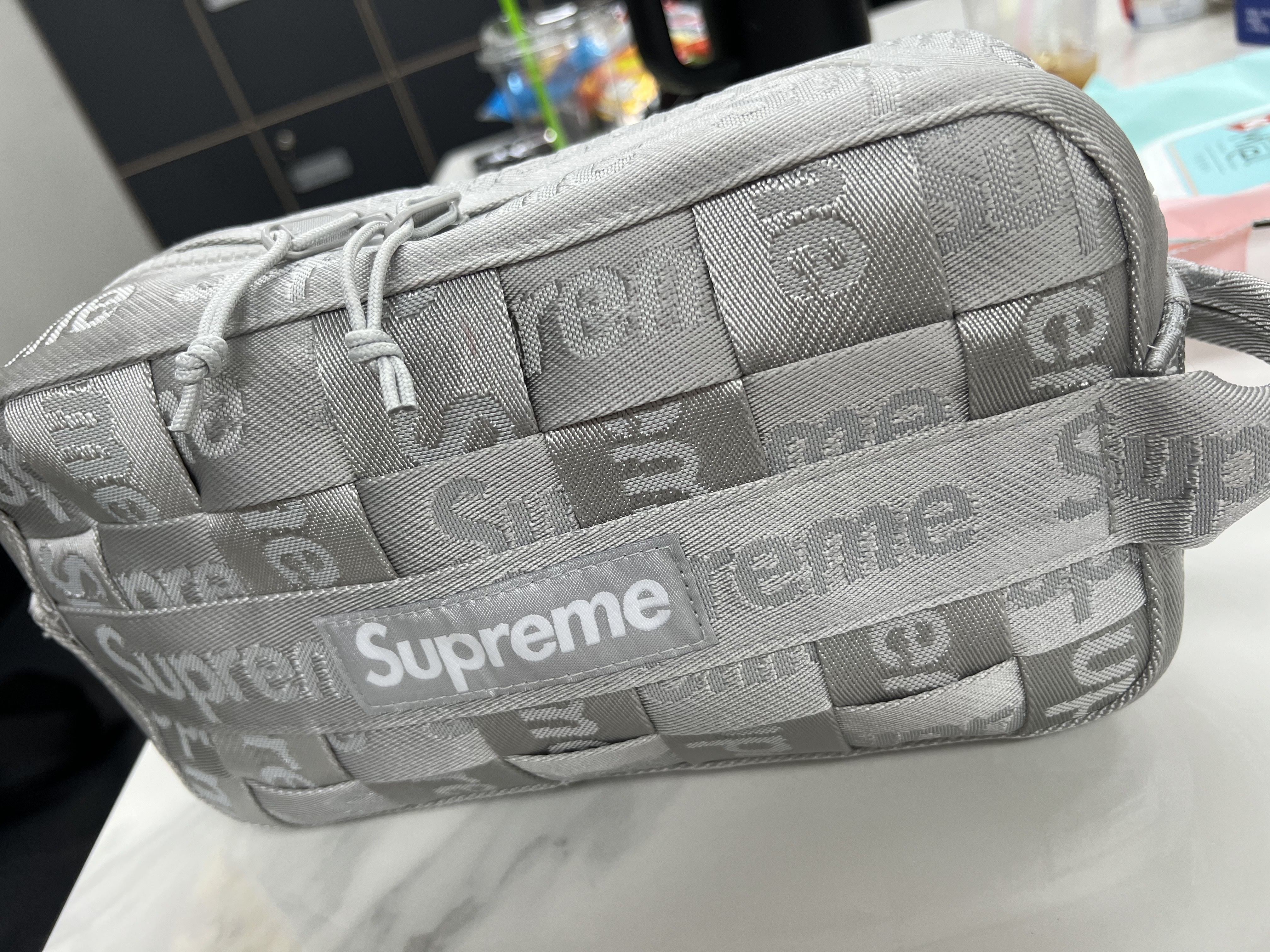 Supreme Woven Utility Bag Grey - 24SS 착용 스타일