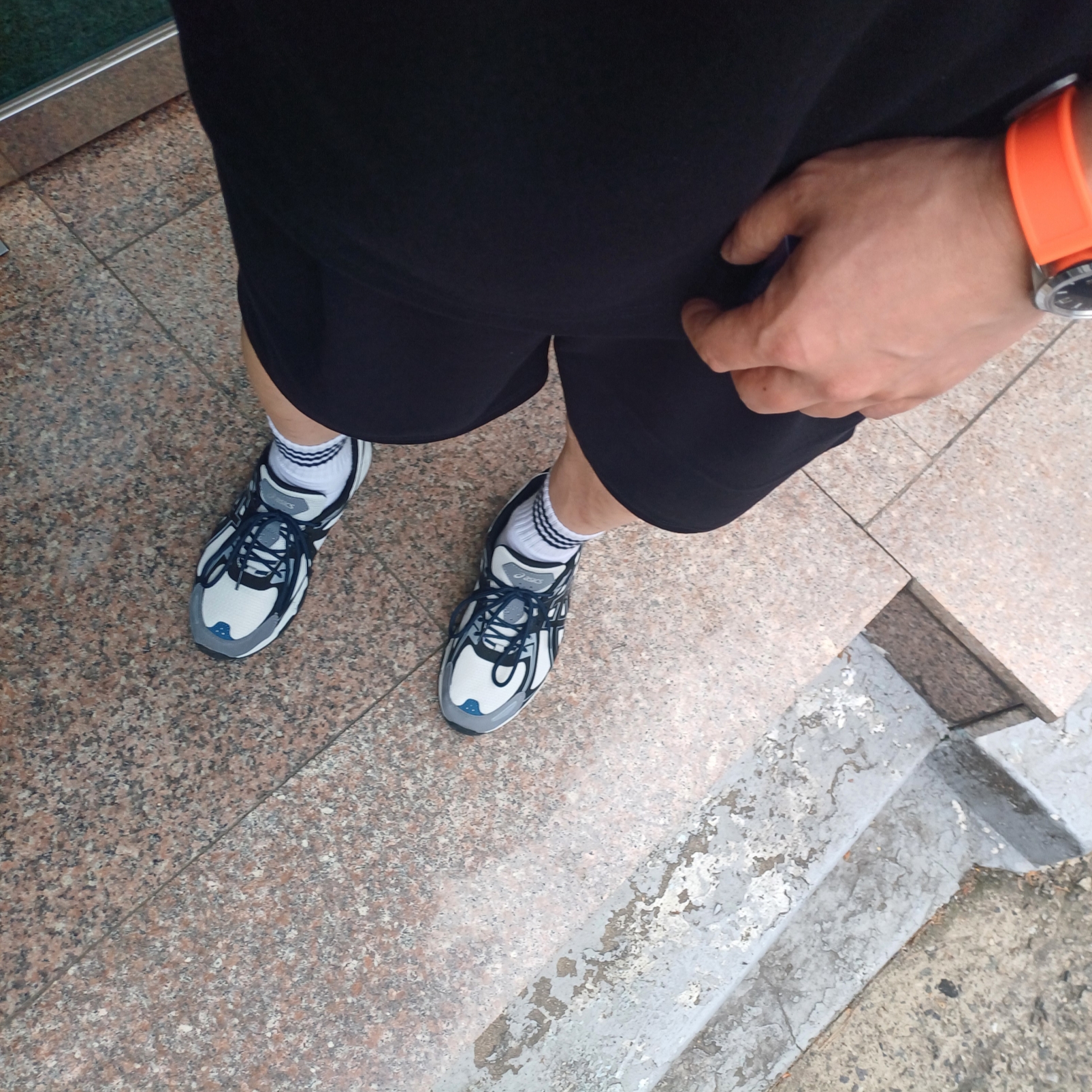 Asics Gel-Venture 6 SPS Glacier Grey 착용 스타일 - 4