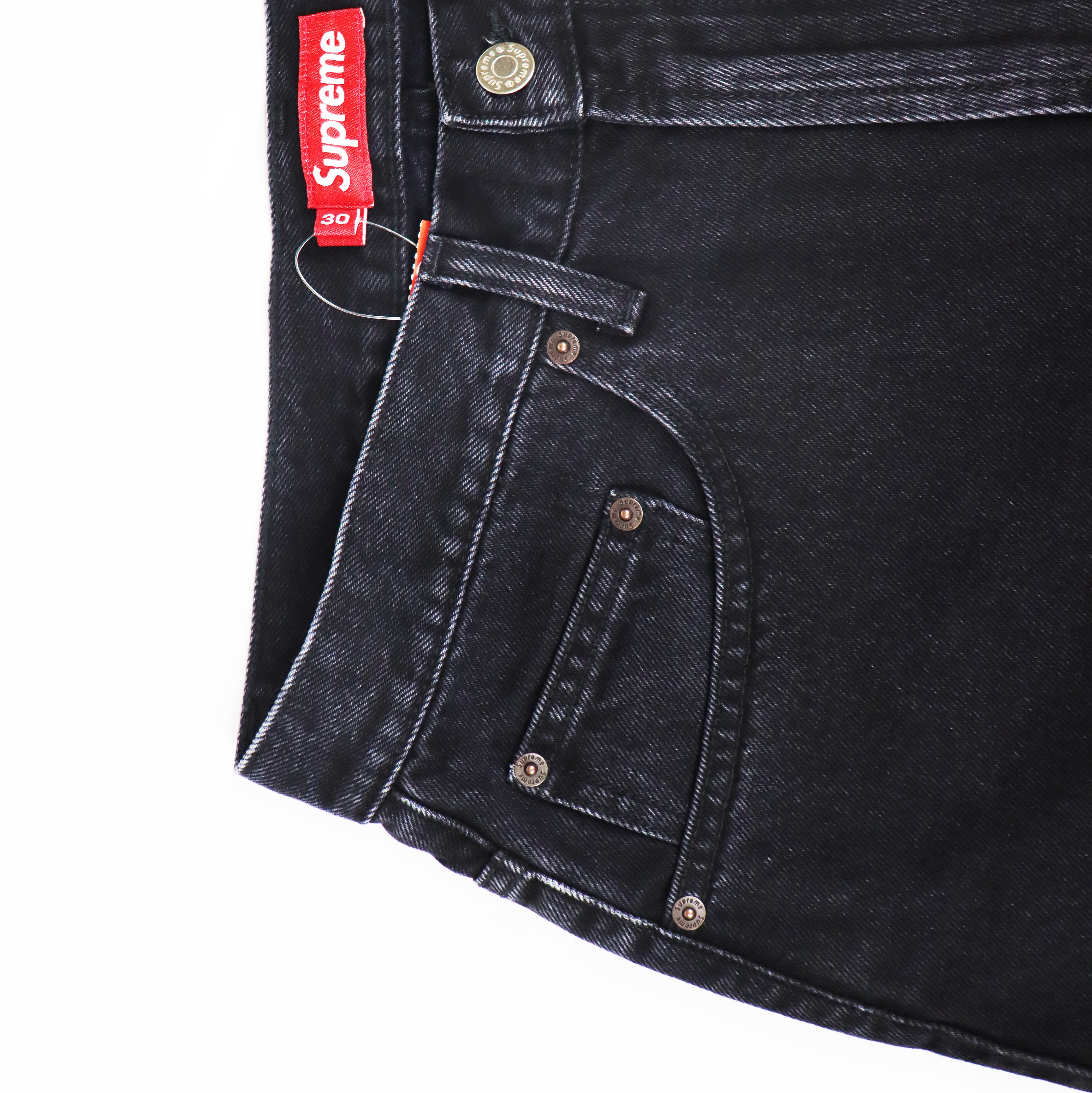 Supreme Baggy Denim Short Black - 24SS 착용 스타일