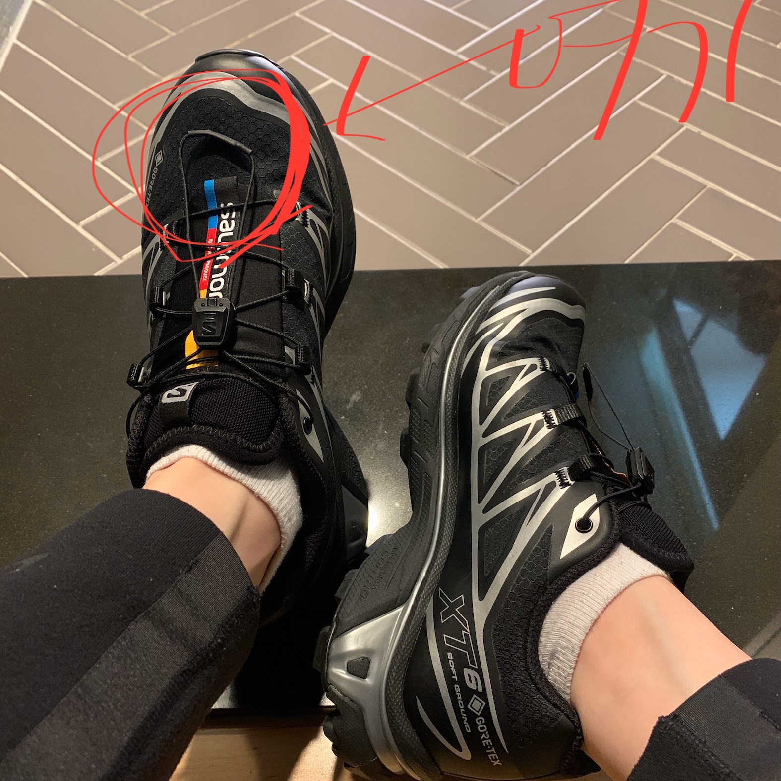 Salomon XT-6 GTX Black Silver 착용 스타일