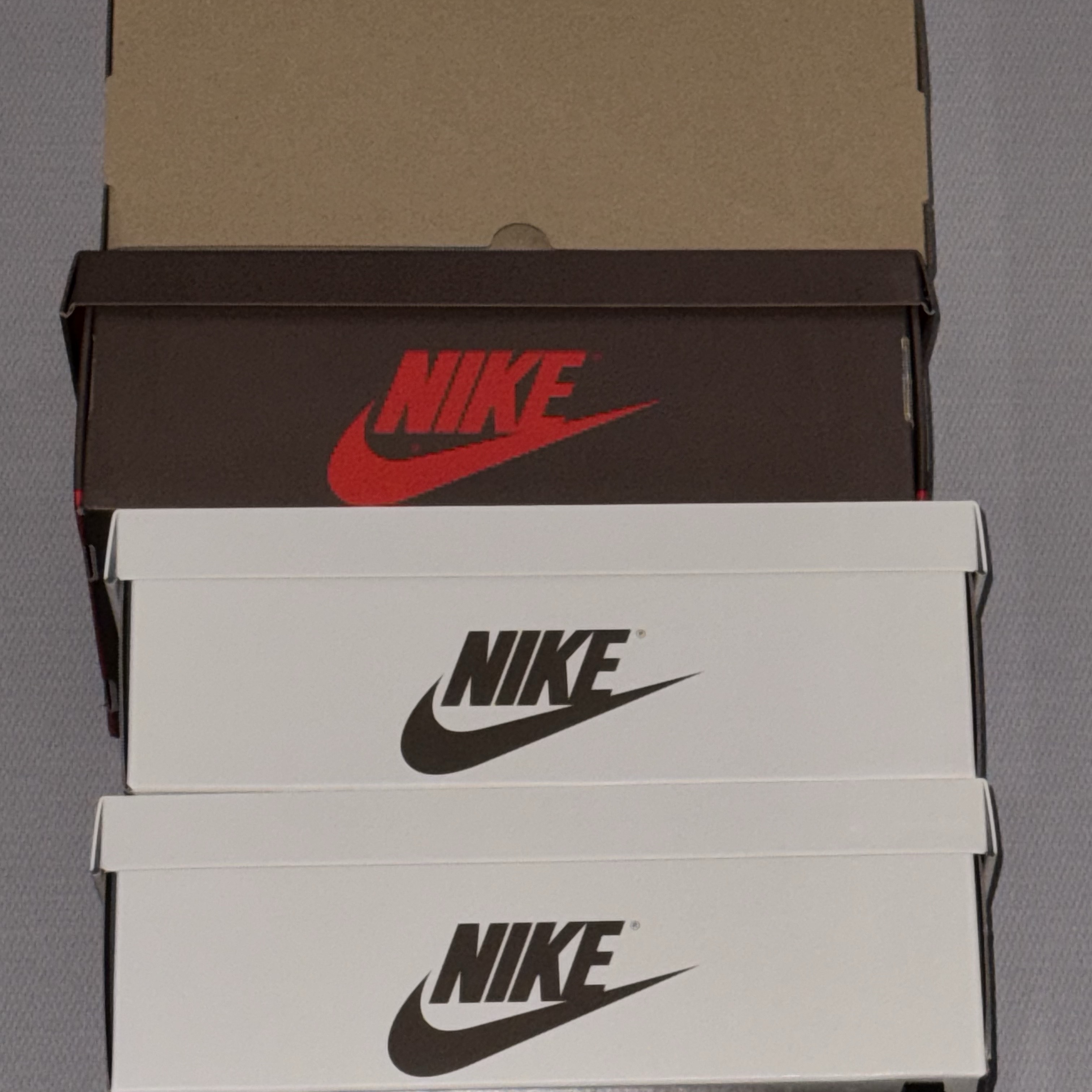 (W) Jordan 1 x Travis Scott Retro Low OG SP Canary, Jordan 1 x Travis Scott Retro High OG SP Mocha 착용 스타일 - 2