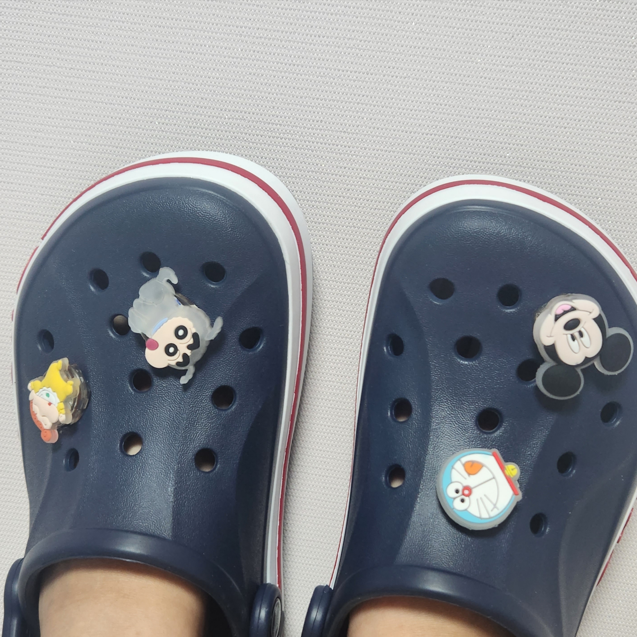 Crocs Bayaband Clog Navy Pepper 착용 스타일