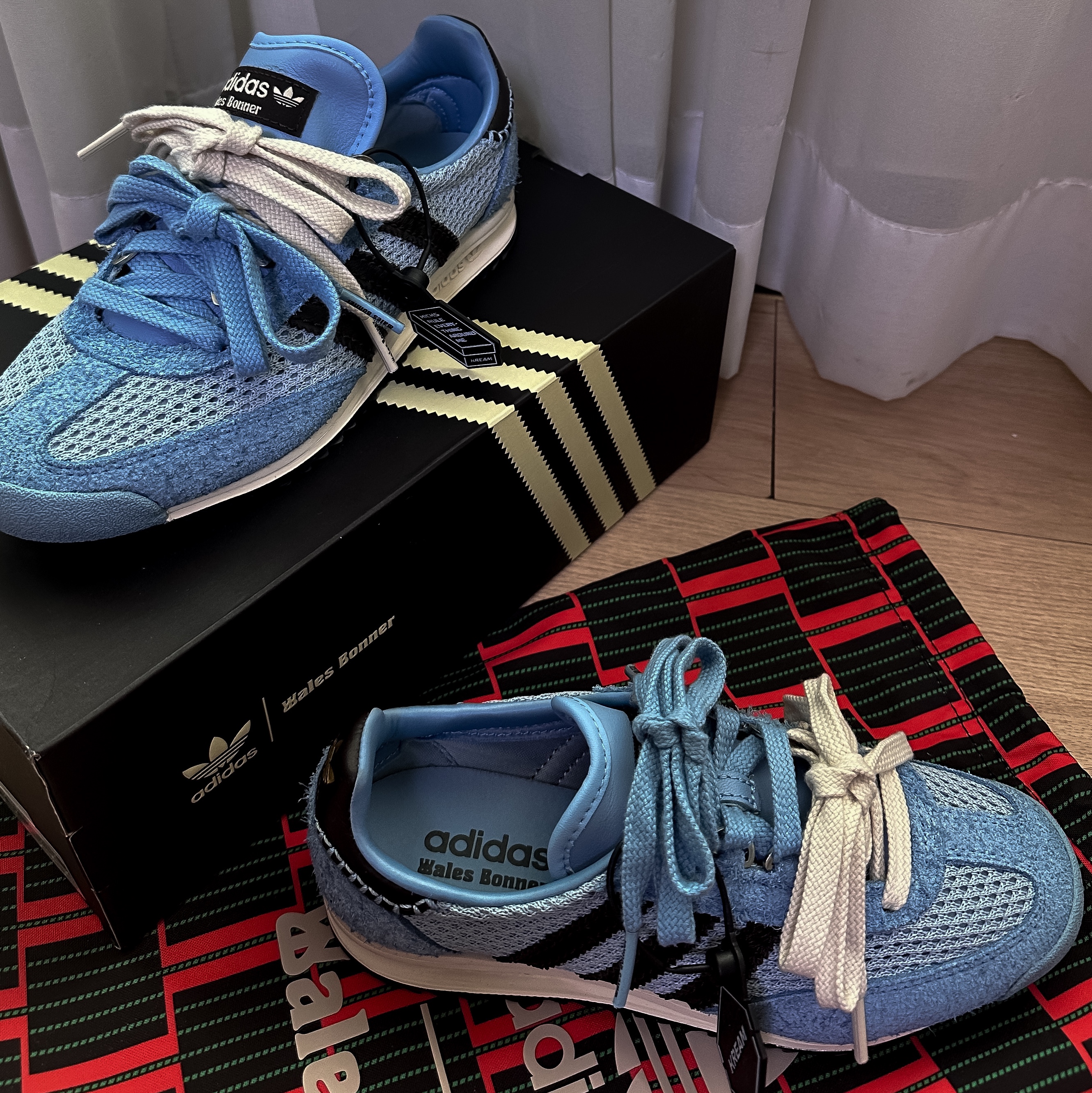 Adidas x Wales Bonner SL 76 Ash Blue Core Black 착용 스타일 - 1