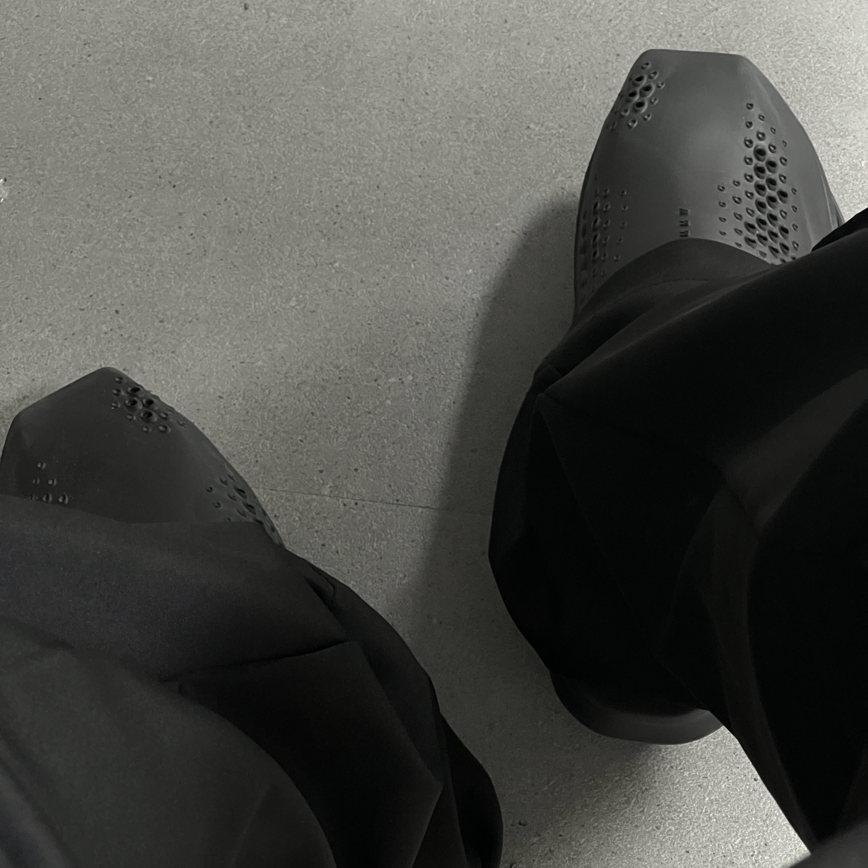 Nike x Matthew M Williams 005 Slide Black 착용 스타일
