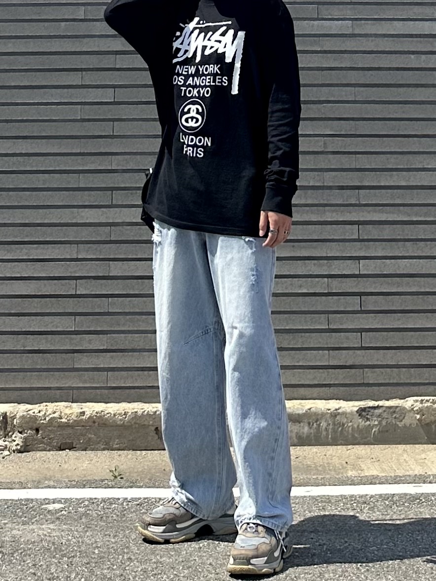 Stussy World Tour LS T-Shirt Black 2024, Balenciaga Triple S Grey 2018 착용 스타일 - 2