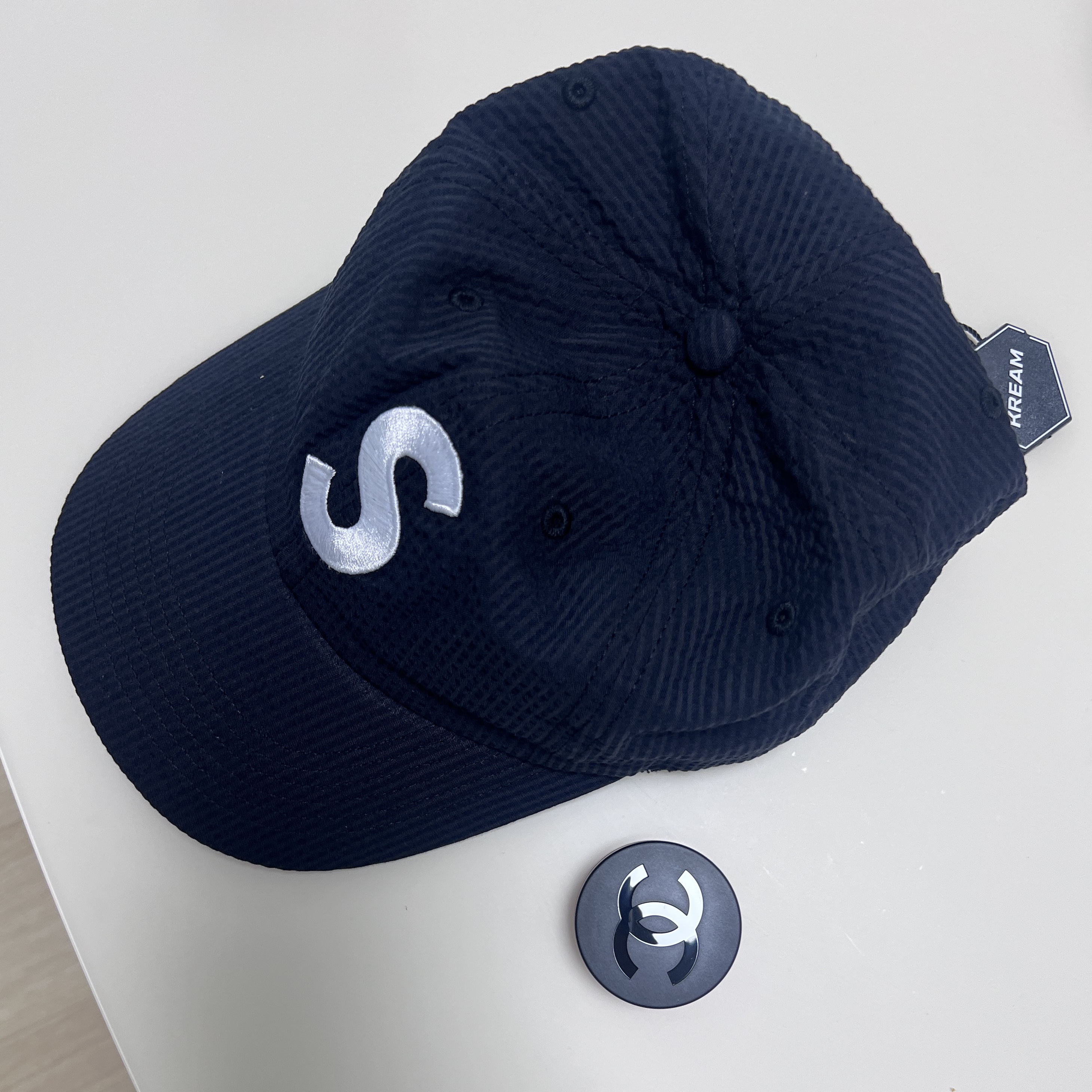 Supreme Seersucker S Logo 6-Panel Navy - 24SS, Chanel Lip and Cheek Balm 03 Vital Beige 착용 스타일 - 2