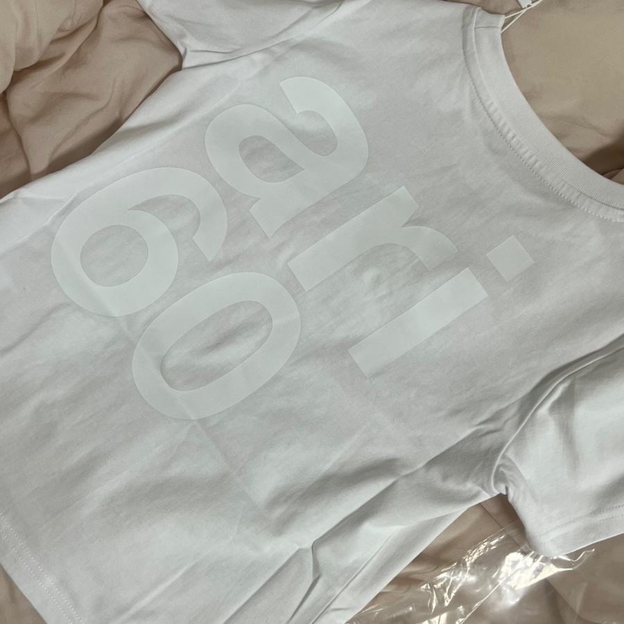 [예약 배송][KREAM 단독] Safarispot 1/2 Basic Safari T-Shirt White 착용 스타일 - 2