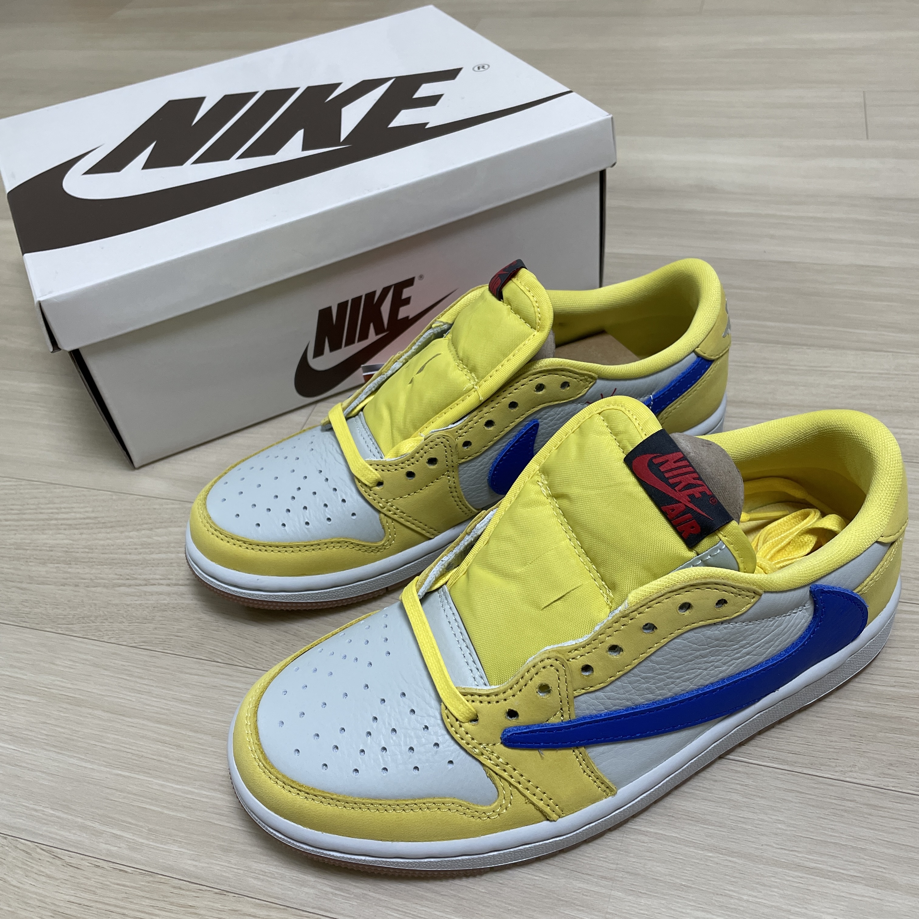 (W) Jordan 1 x Travis Scott Retro Low OG SP Canary, (PS) Jordan 1 x Travis Scott Retro Low OG SP Canary 착용 스타일 - 1