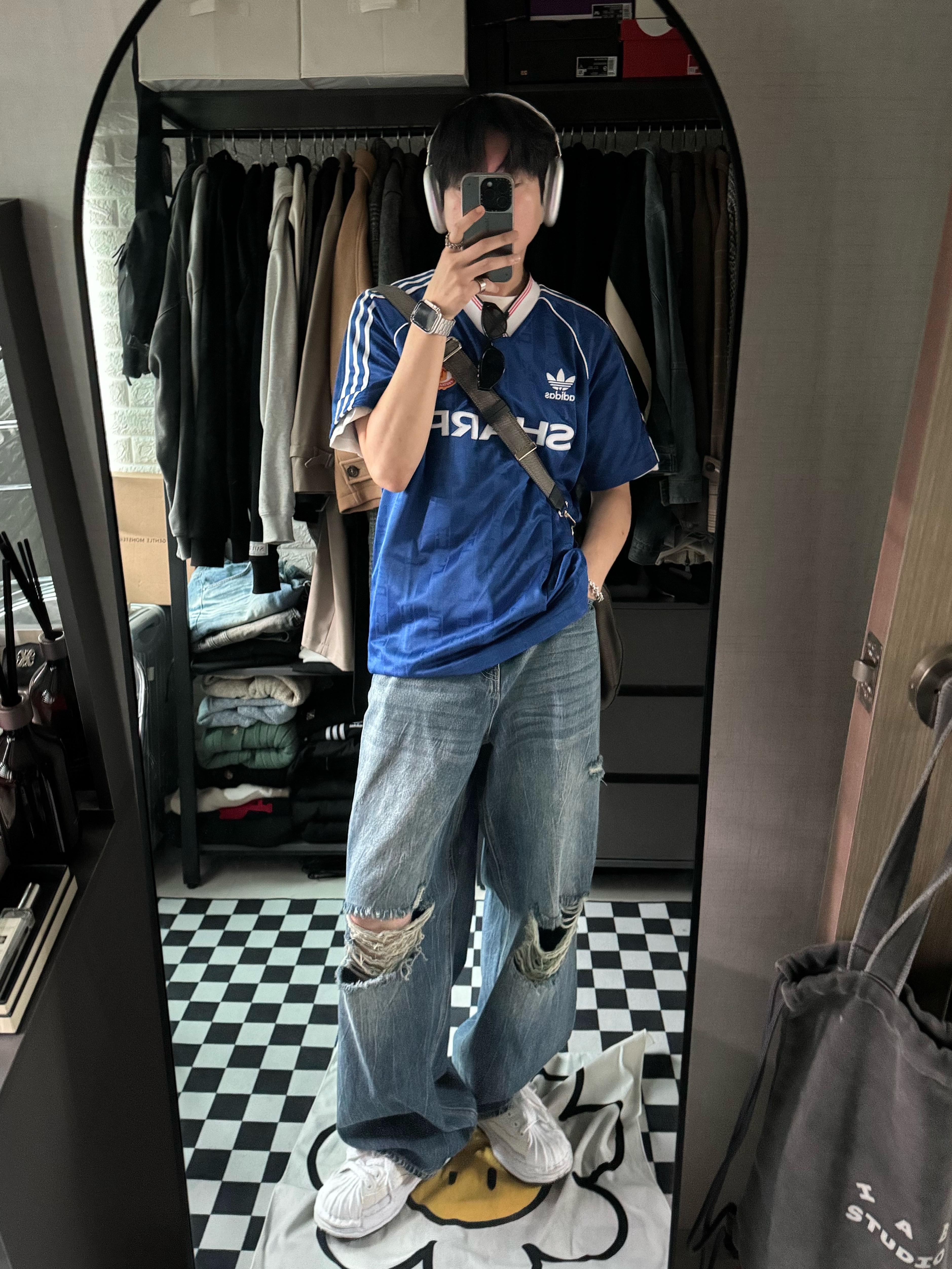 Adidas Manchester United 1988/90 Jersey Collegiate Royal - US Sizing, Maison Mihara Yasuhiro Blakey OG Sole Canvas Low-top Sneakers White 착용 스타일