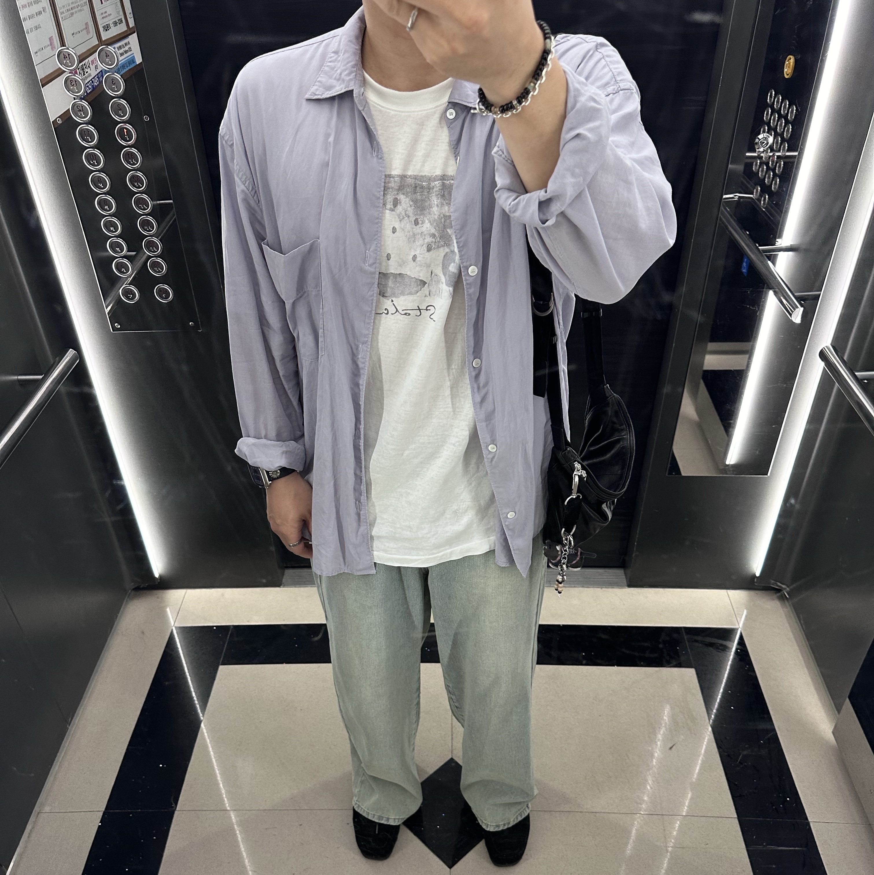 Polyteru HANK 1/2 Graphic T-Shirt 'Starmie' White, [프리오더] Polyteru Wallabee Shoes Woven Black 착용 스타일