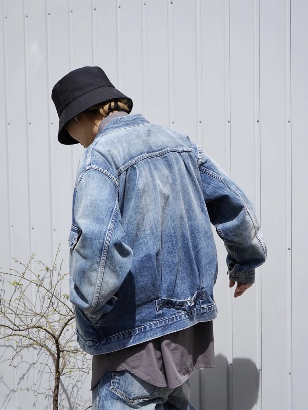 Marka Type1 Denim Jacket Bleached 착용 스타일 - 3