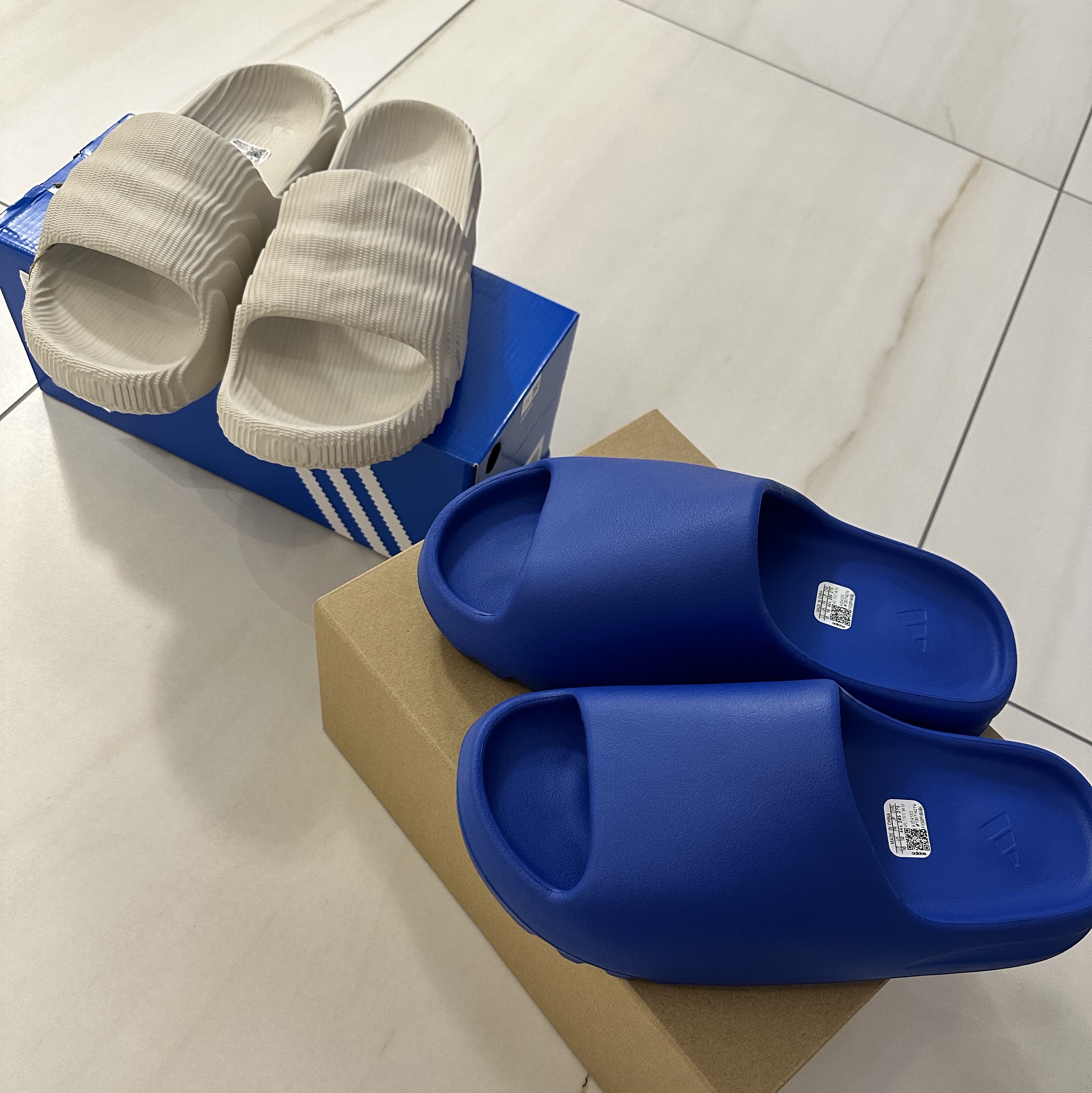 Adidas Adilette 22 Aluminium, Adidas Yeezy Slide Azure 착용 스타일