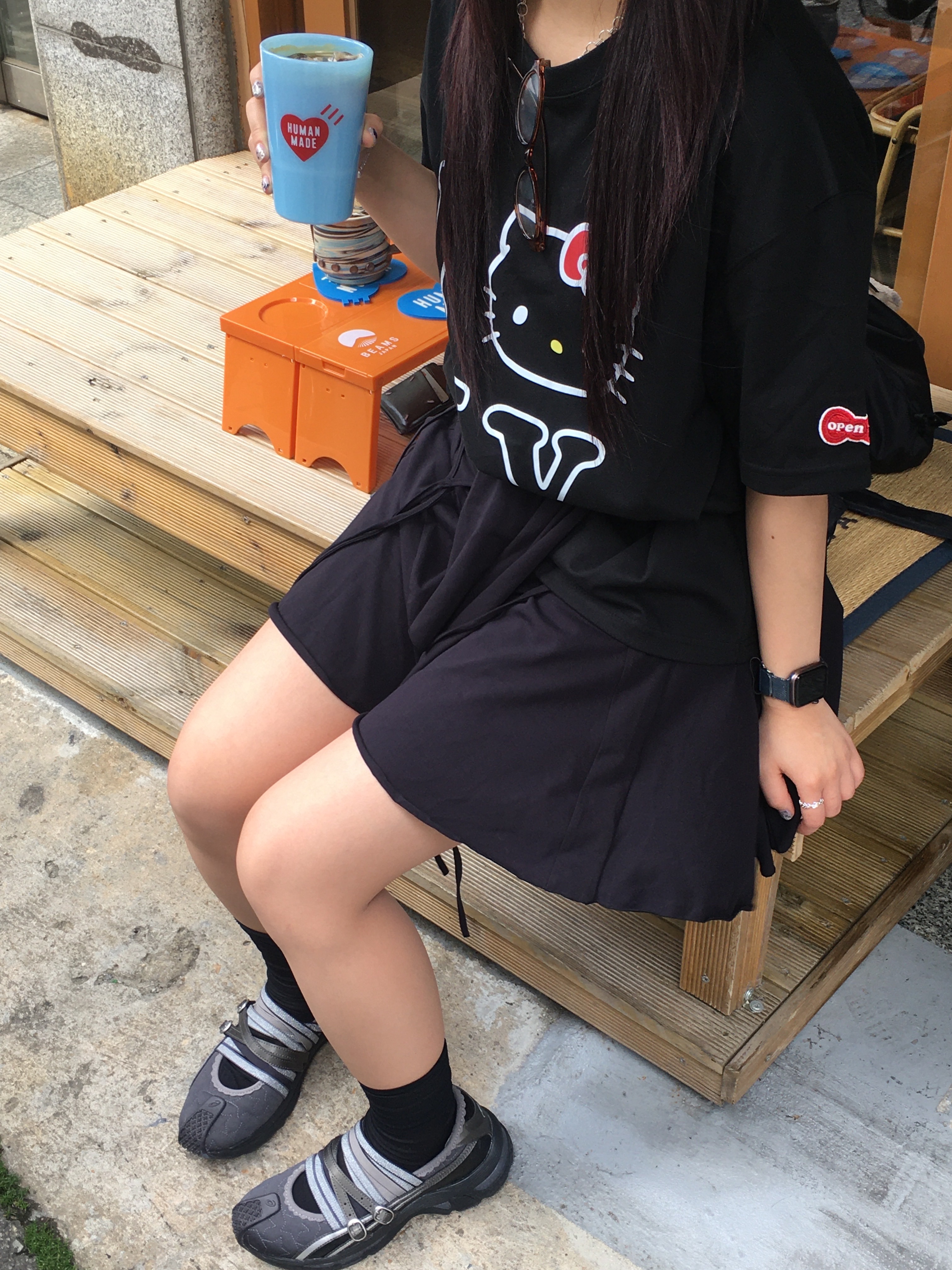 Open Yy x Hello Kitty T-Shirt Black, Human Made Heart Rubber Coaster Blue 착용 스타일