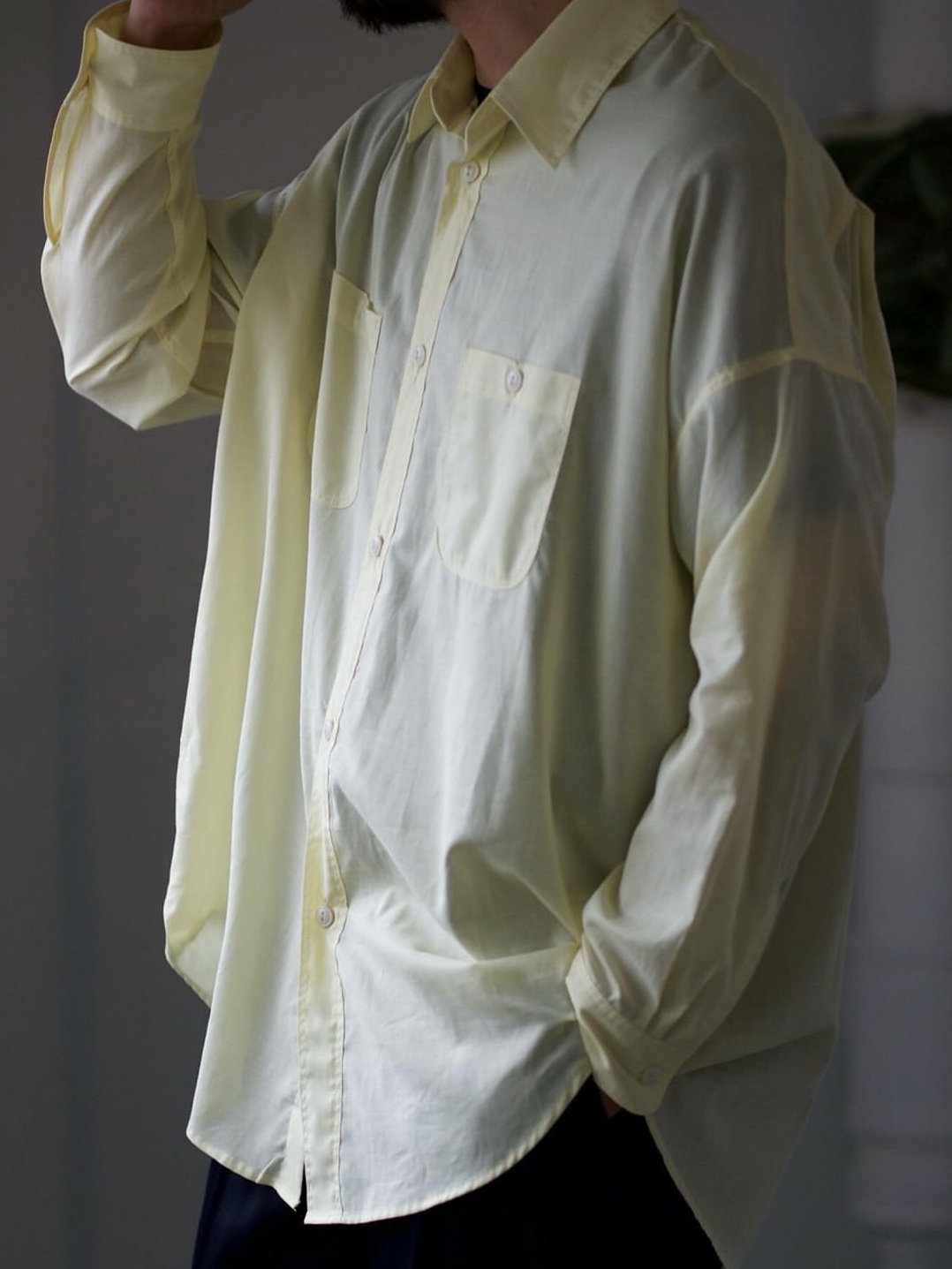 Markaware Tent Long Shirt Yellow 착용 스타일 - 2