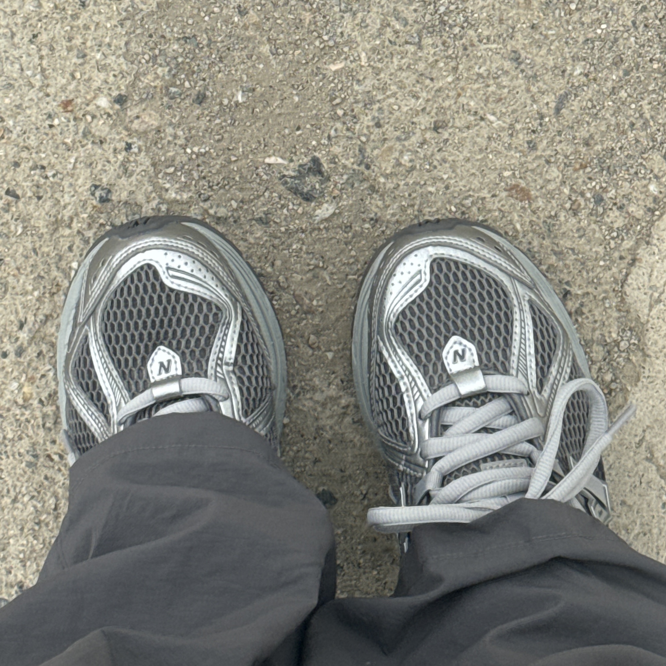 New Balance 1906R Harbor Grey Silver Metalic 착용 스타일