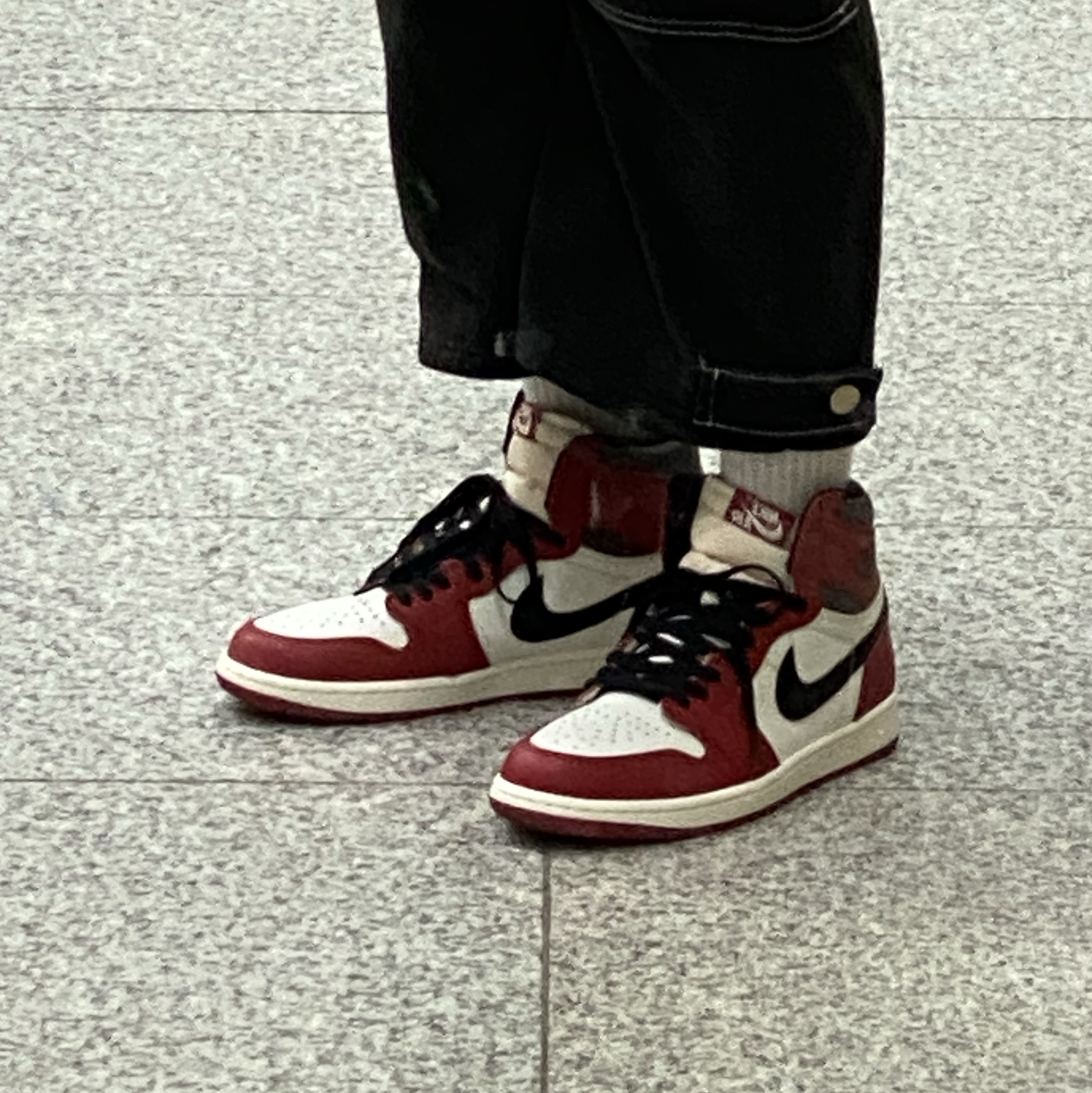 Jordan 1 Retro High OG Chicago 2022, Jordan 1 Retro High OG University Blue 착용 스타일 - 3