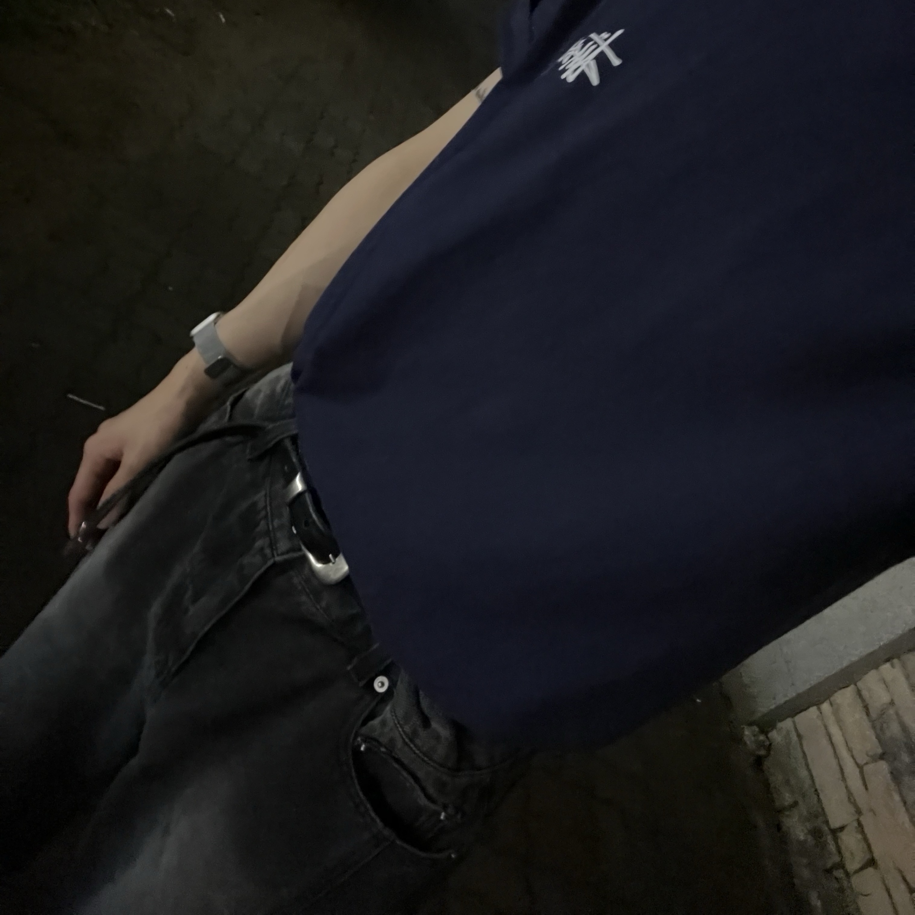 Stussy Basic Stussy T-Shirt Navy 2022, Our Legacy Belt 2cm Leather Black 착용 스타일 - 1