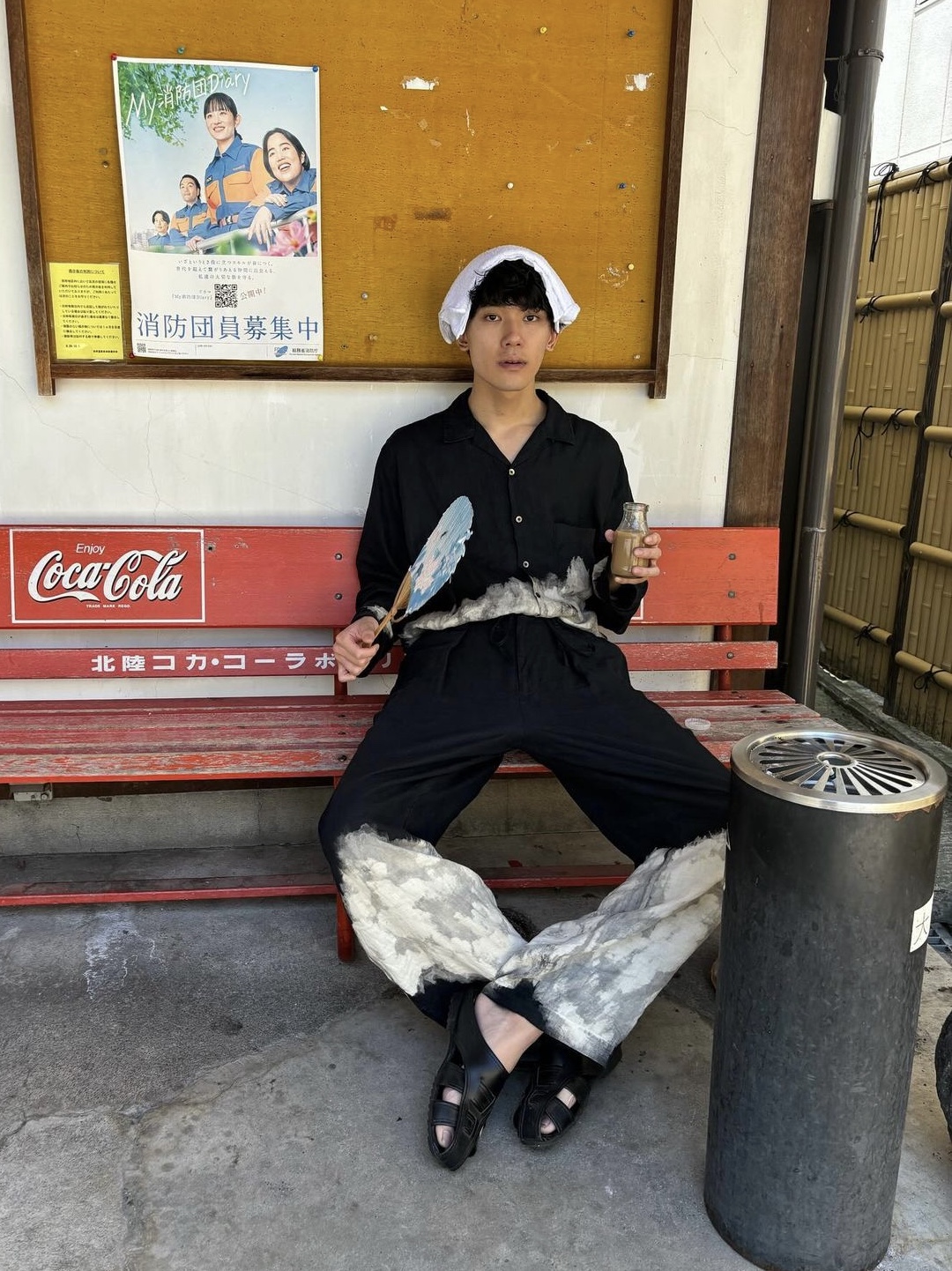 Markaware Triple Pleated Easy Trousers Cloudy Bleaching 착용 스타일 - 2