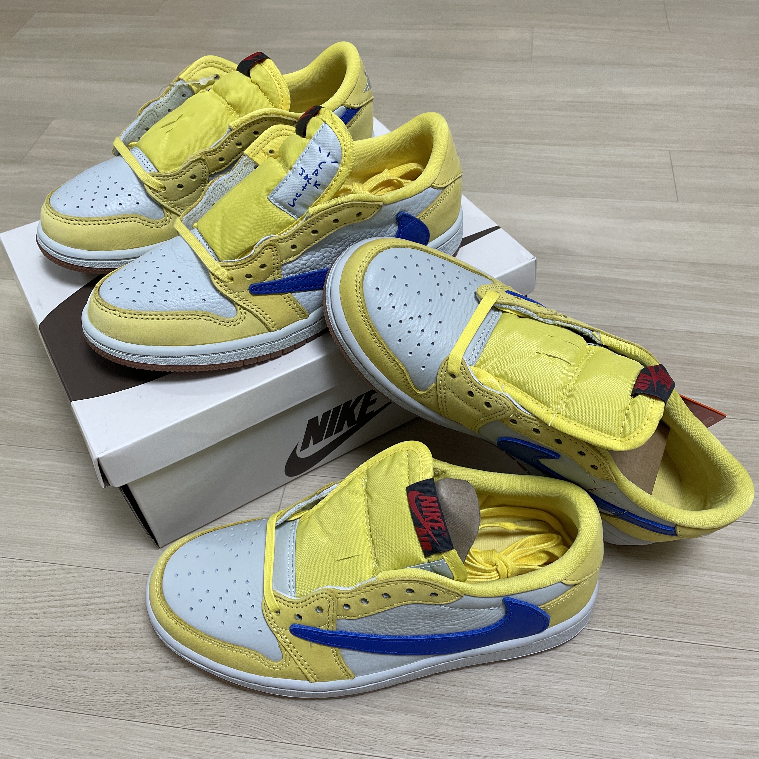 (W) Jordan 1 x Travis Scott Retro Low OG SP Canary, (PS) Jordan 1 x Travis Scott Retro Low OG SP Canary 착용 스타일 - 2