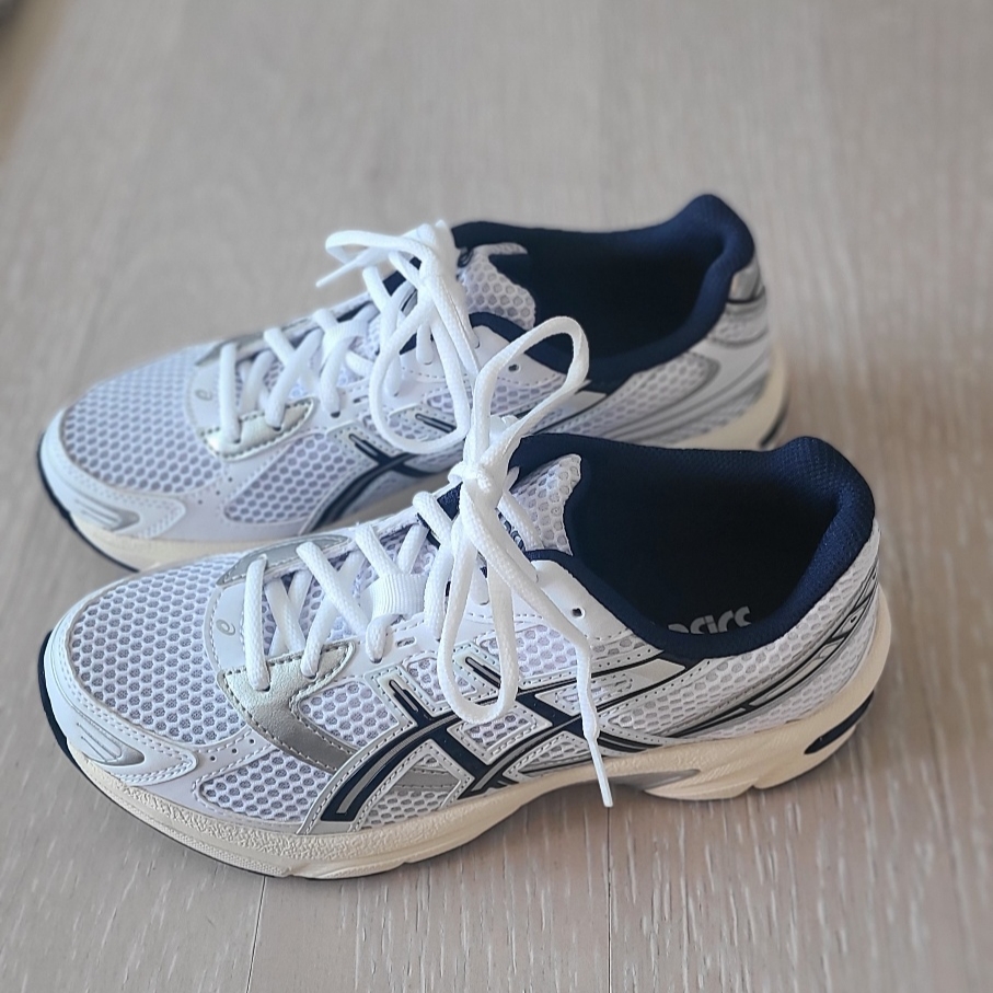 (W) Asics Gel-1130 White Midnight 착용 스타일