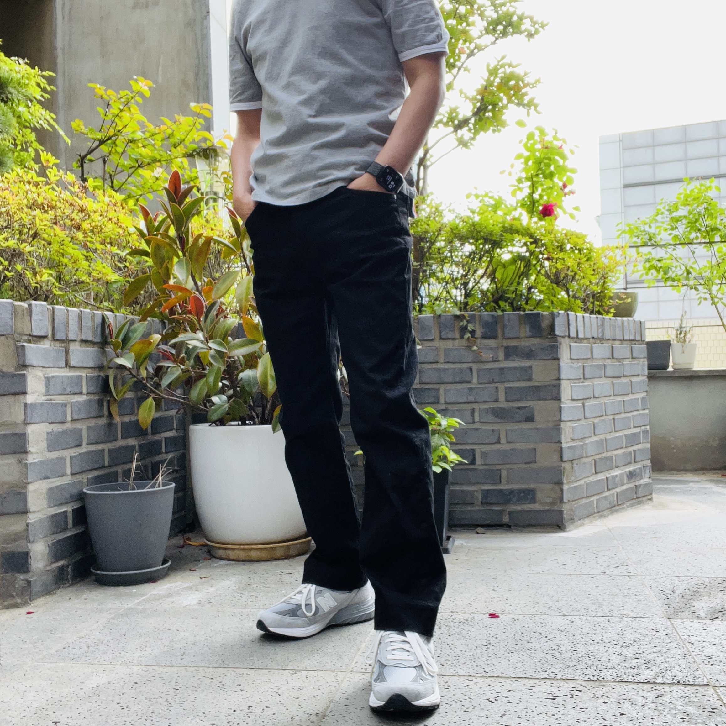 Thom Browne Cotton Contrast Trim T-Shirt Light Grey, New Balance 993 Made in USA Grey - D Standard 착용 스타일