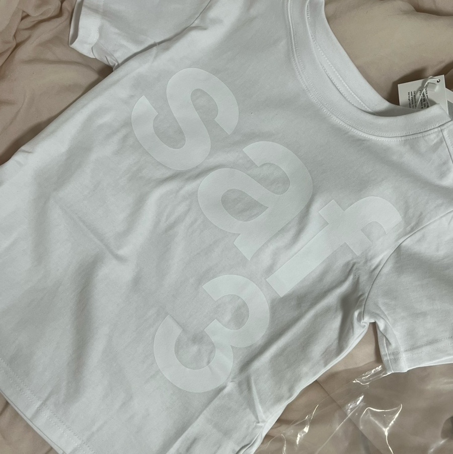 [예약 배송][KREAM 단독] Safarispot 1/2 Basic Safari T-Shirt White 착용 스타일 - 1