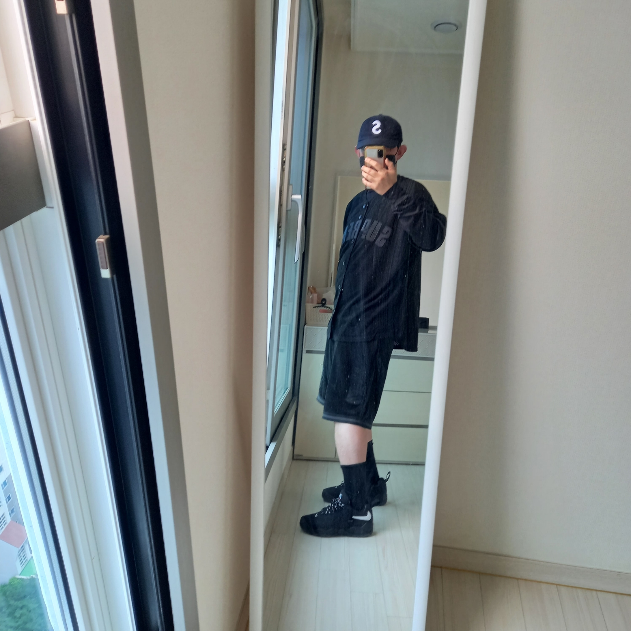 Supreme Seersucker S Logo 6-Panel Black - 24SS, Supreme Ultrasuede Mesh Baseball Jersey Black - 24SS 착용 스타일 - 3