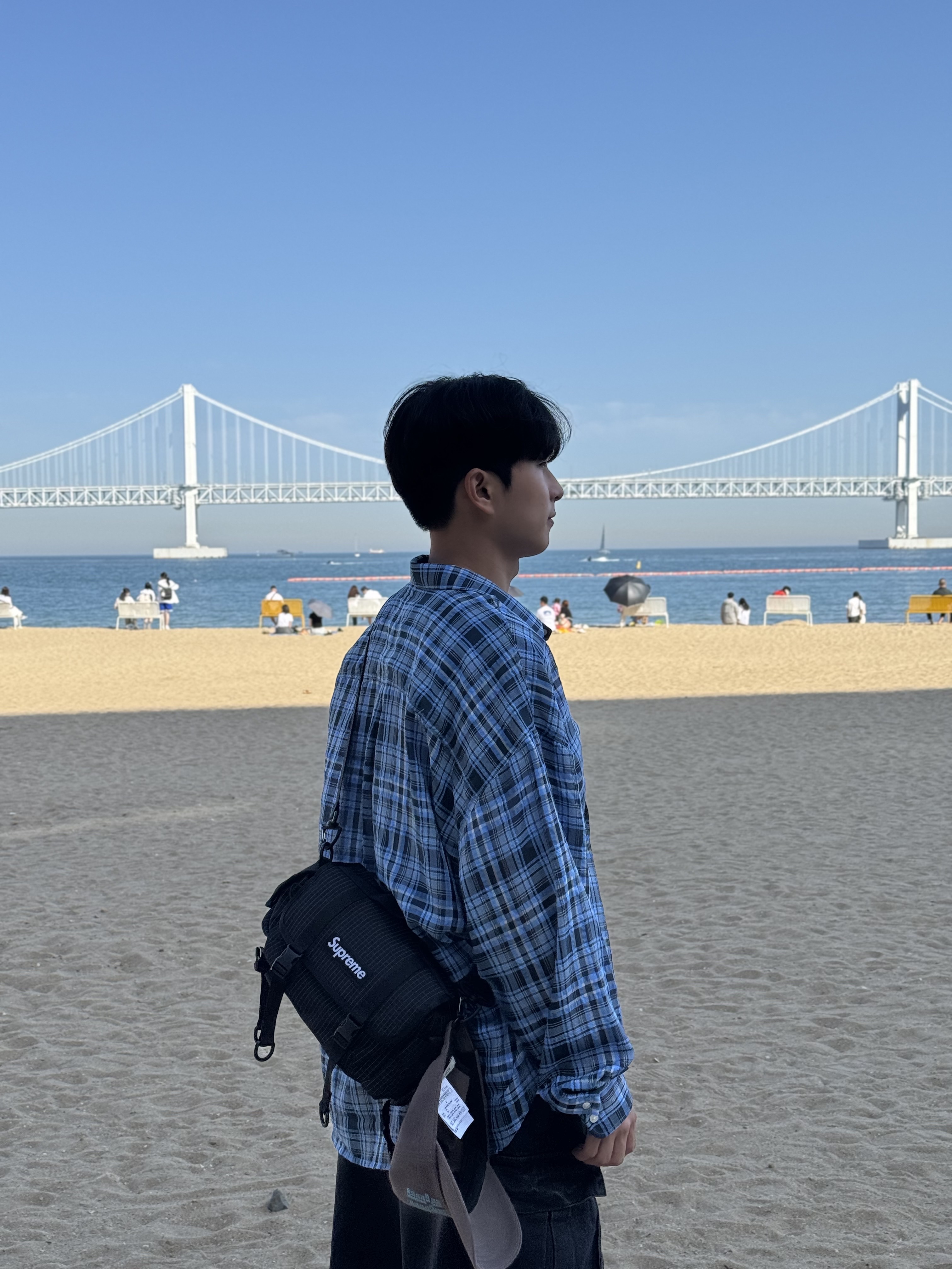 Supreme Mini Duffle Bag Black - 24SS 착용 스타일 - 1