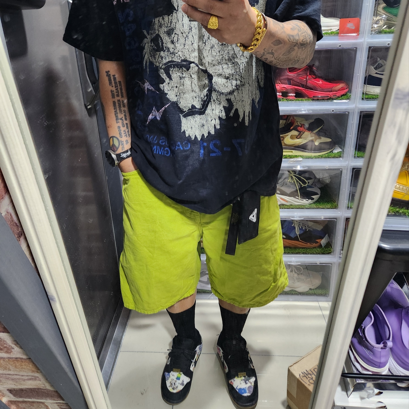 Stussy Denim Big OL' Shorts Clay, Nike x Supreme SB Dunk Low QS Rammellzee Black 착용 스타일 - 2