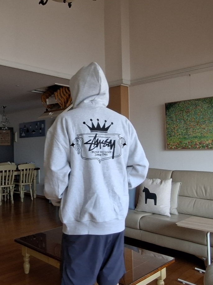 Stussy Built To Last Zip Hoodie Ash Heather 착용 스타일
