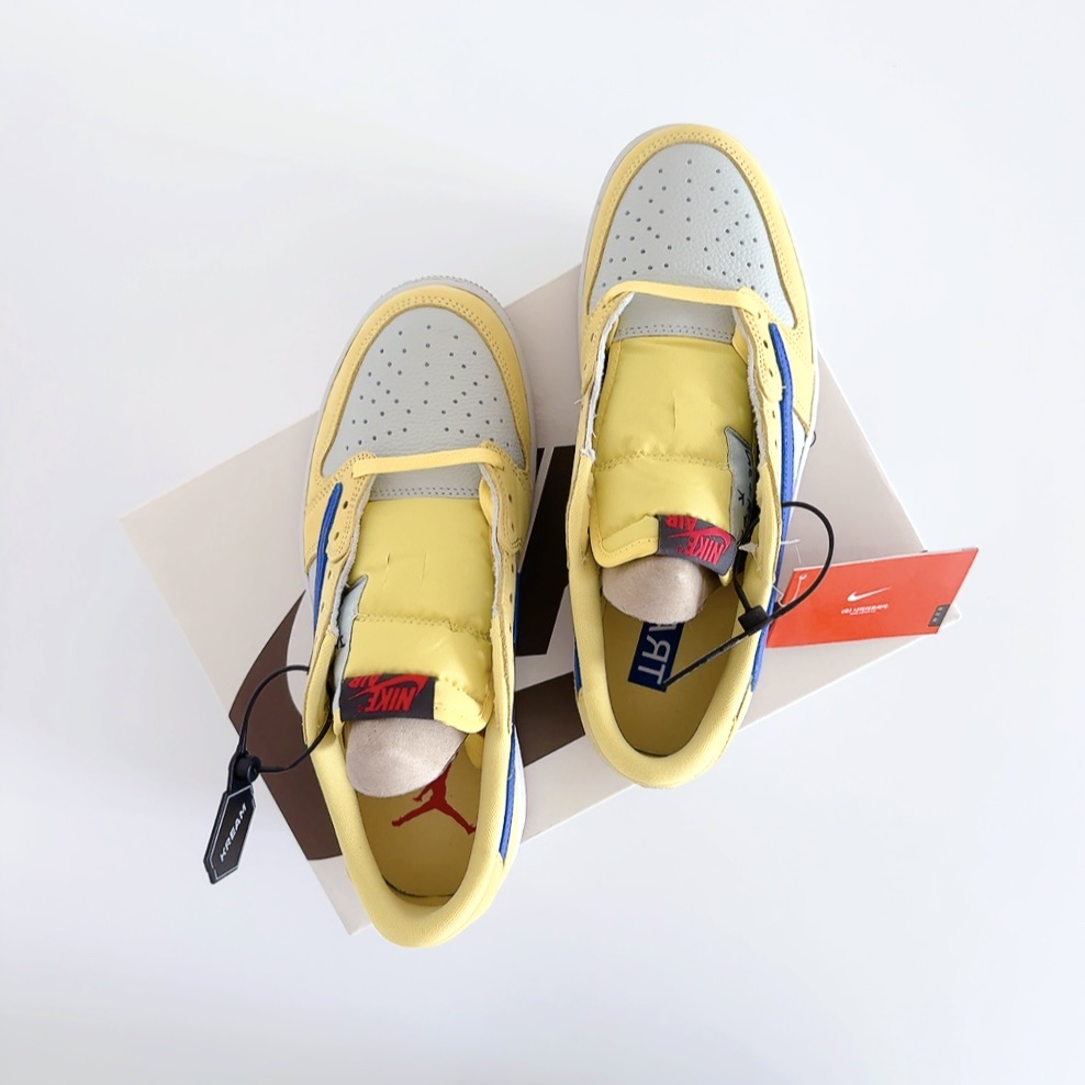(W) Jordan 1 x Travis Scott Retro Low OG SP Canary 착용 스타일 - 2