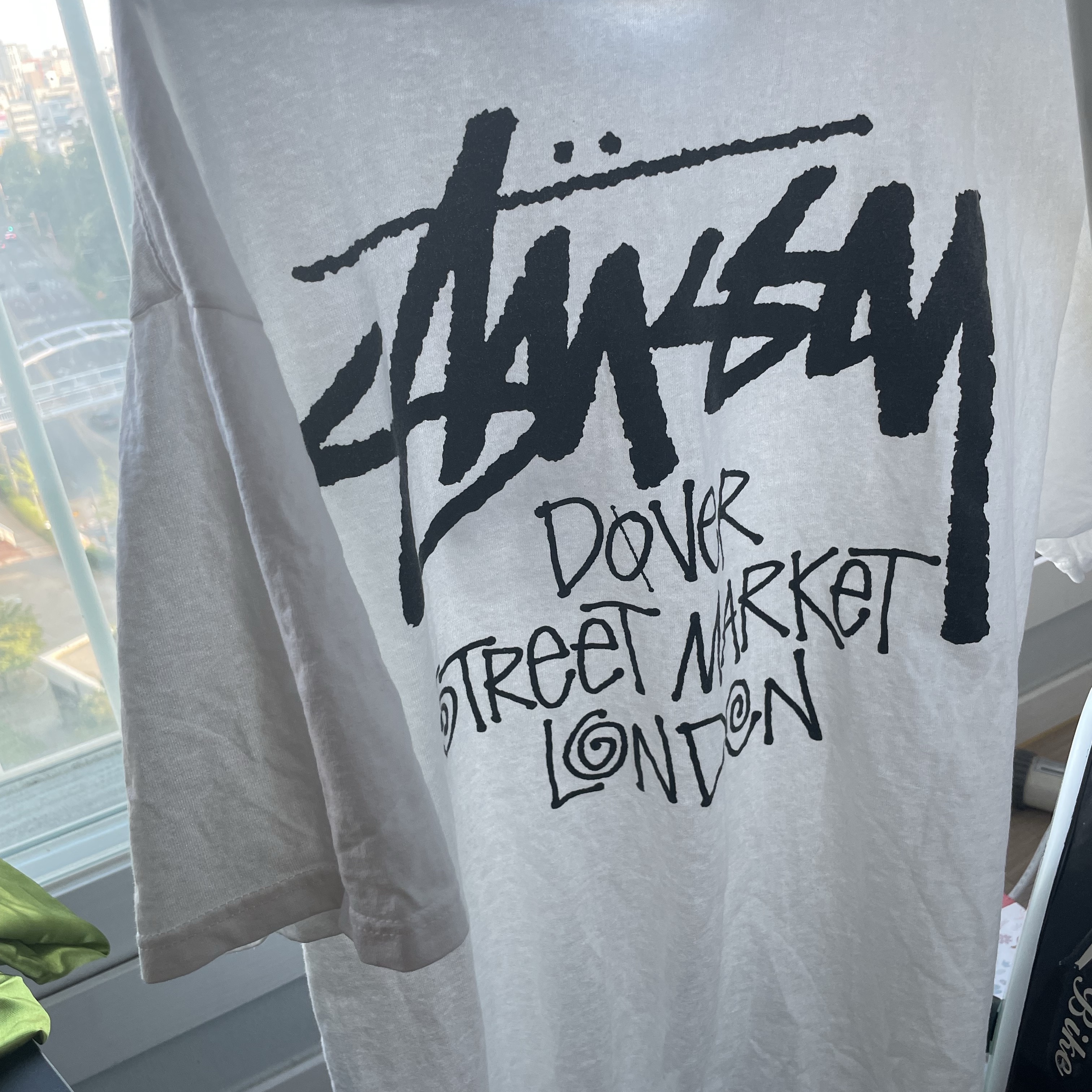 Stussy Stock DSM London T-Shirt White 2023 착용 스타일