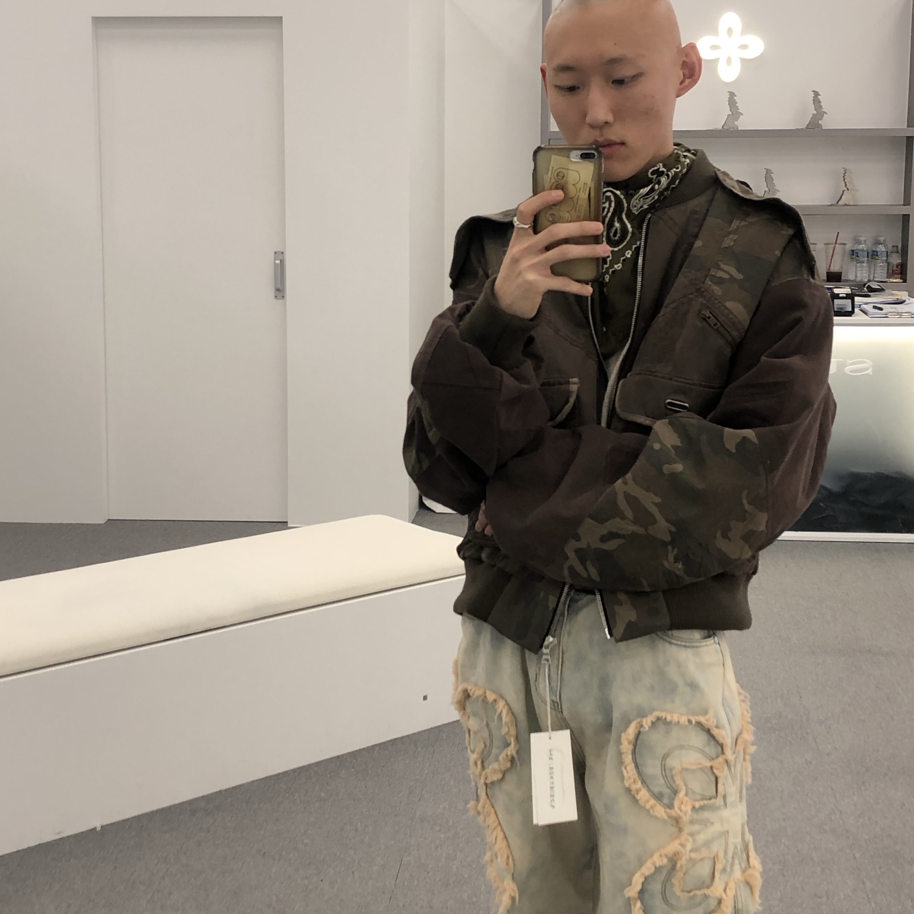 Surgery Yoonseul Long Length Double Jeans Flame, Surgery Destroyed Gauze Shirts Ivory 착용 스타일 - 5