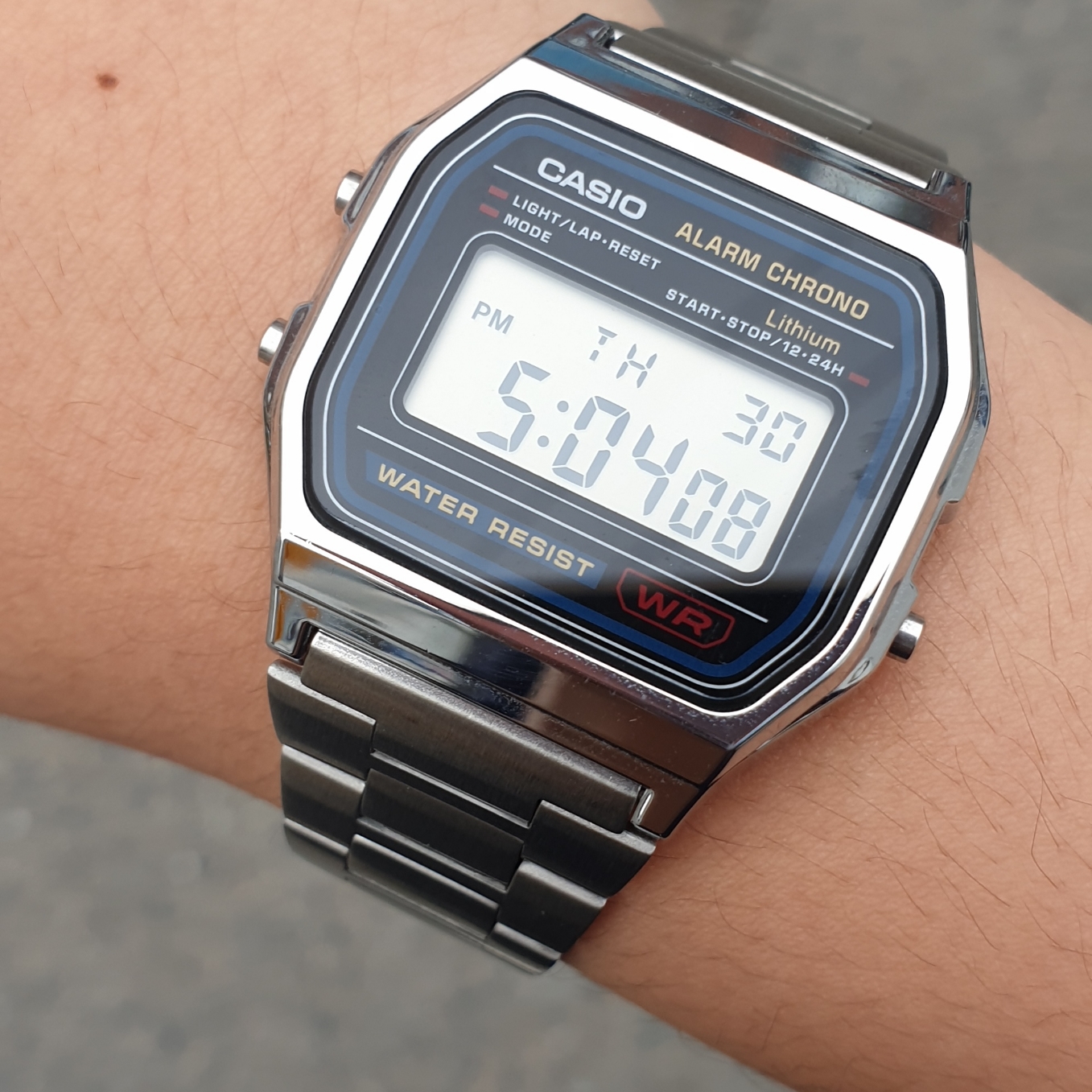 Casio A-158WA-1 착용 스타일