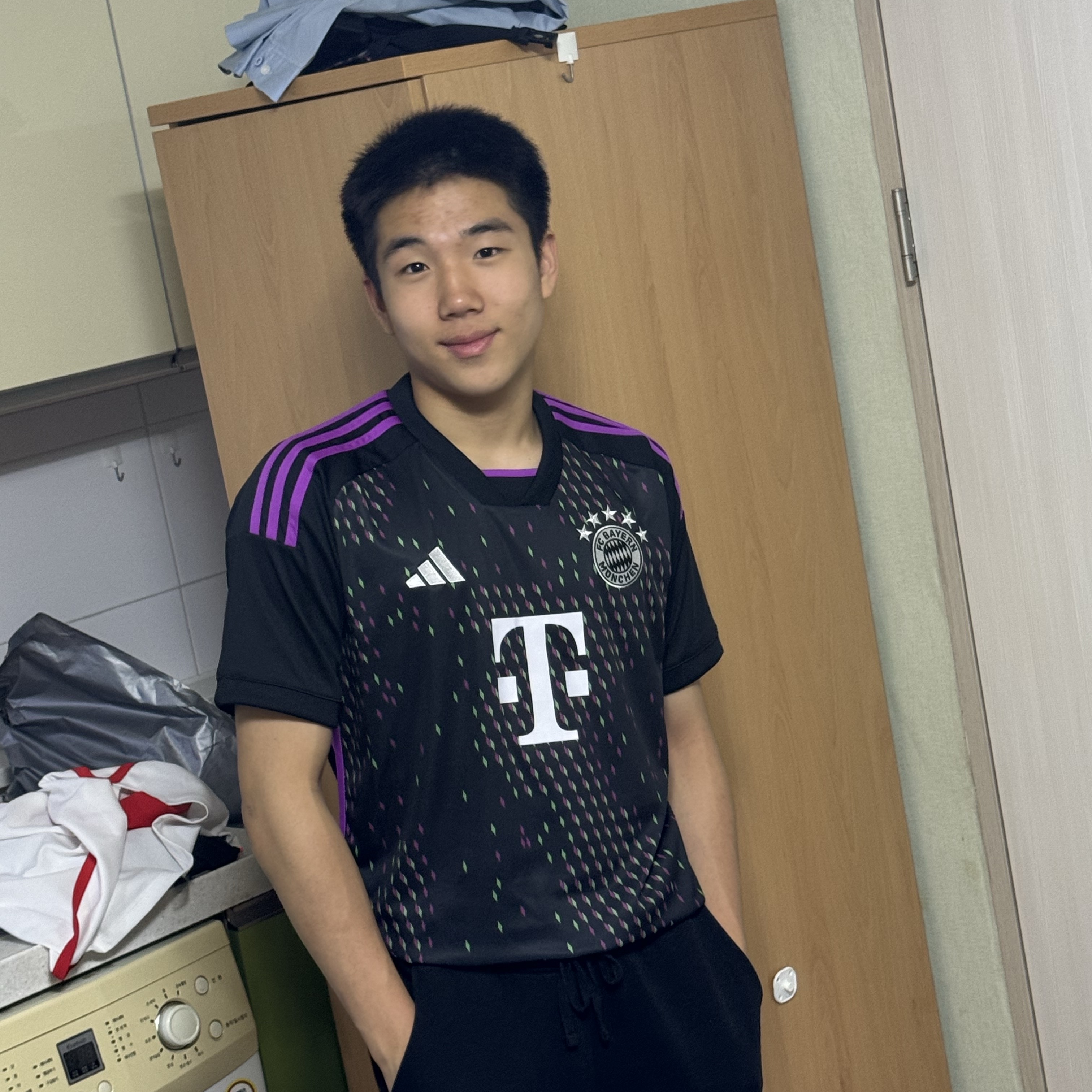 Adidas Bayern Munchen 2023/24 Away Jersey Black - KR Sizing (Non Marking Ver.) 착용 스타일