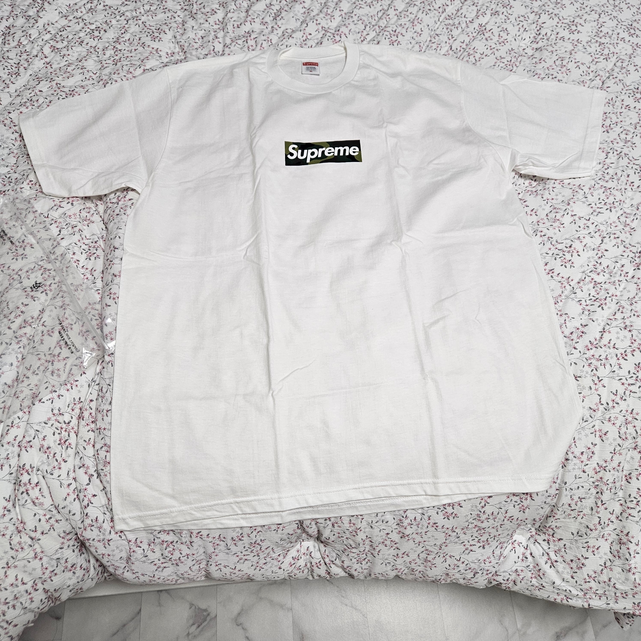 Supreme Box Logo T-Shirt White - 23FW 착용 스타일 - 2