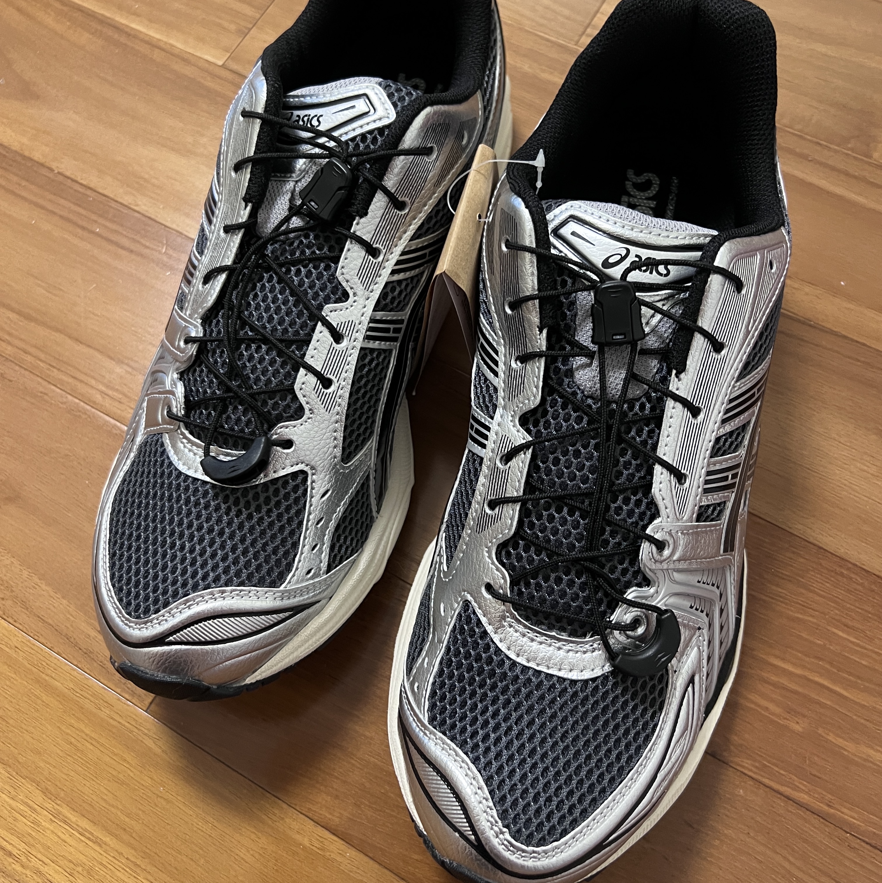 Asics Unlimited Gel-Kayano 14 Carrier Grey Black, Polyteru Human Index Human Jumbo 1/2 T-Shirt Gray 착용 스타일 - 1