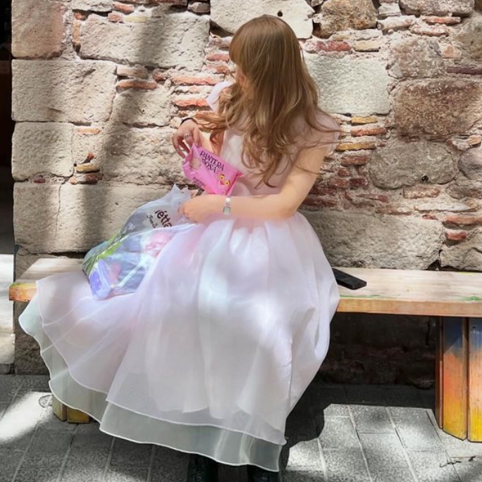 [KREAM 단독 / 예약 배송] FLETTA 92 Organza Dress Black, [KREAM 단독 / 예약 배송] FLETTA 92 Organza Dress Lavender 착용 스타일