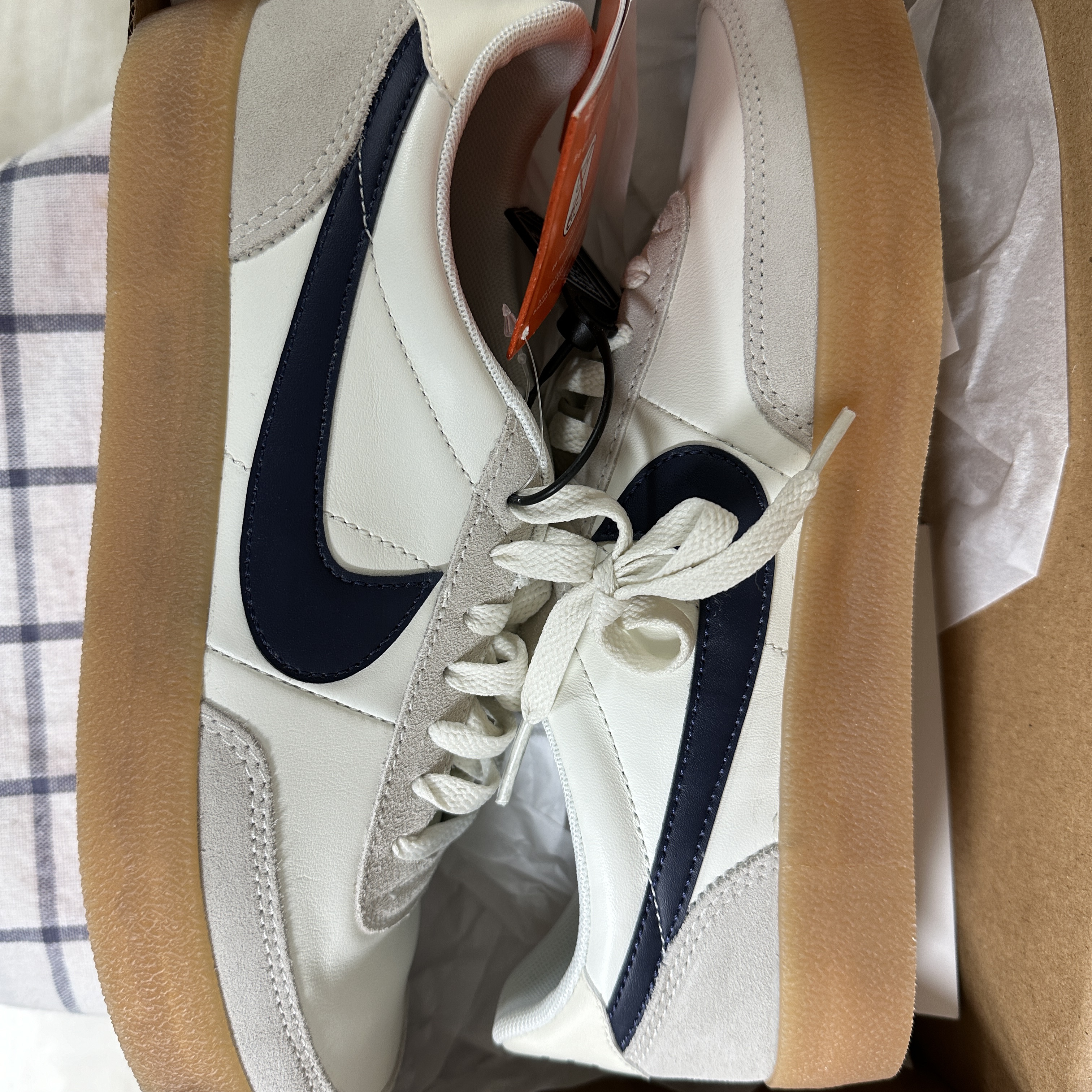 Nike x J.Crew Killshot 2 Sail Midnight Navy 착용 스타일