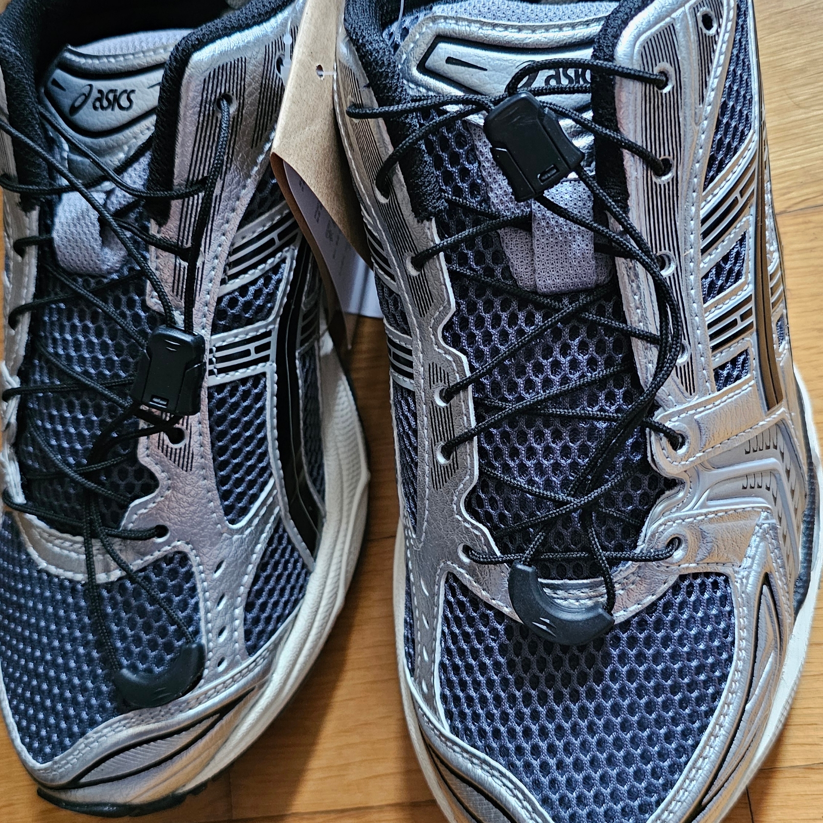Asics Unlimited Gel-Kayano 14 Carrier Grey Black 착용 스타일