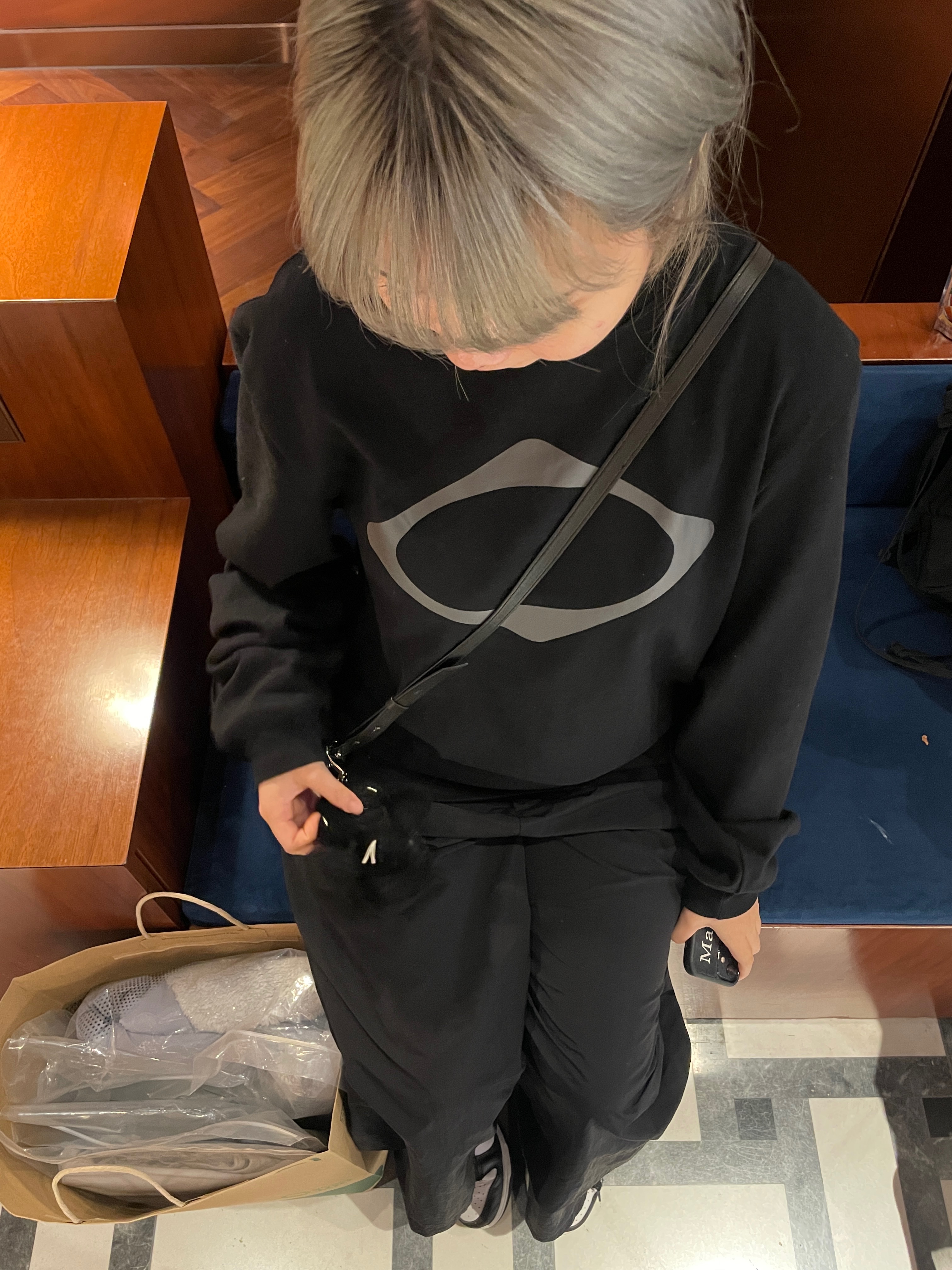 Mischief Rhombus Long Sleeve Black 착용 스타일 - 1