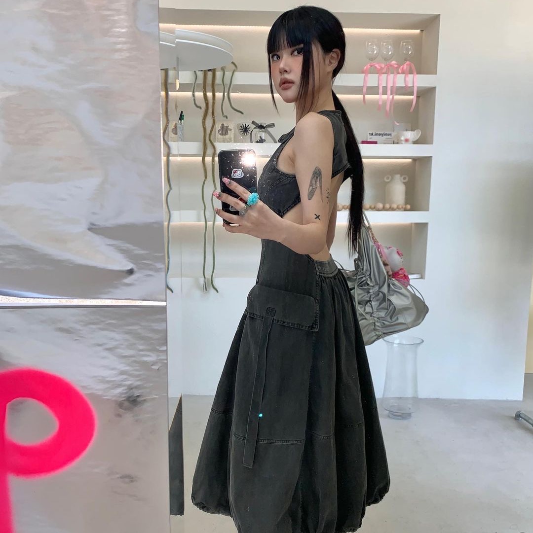 For Appeal String Ribbon Large Hobo Bag Glossy Black, For Appeal String Ribbon Large Hobo Bag Silver 착용 스타일