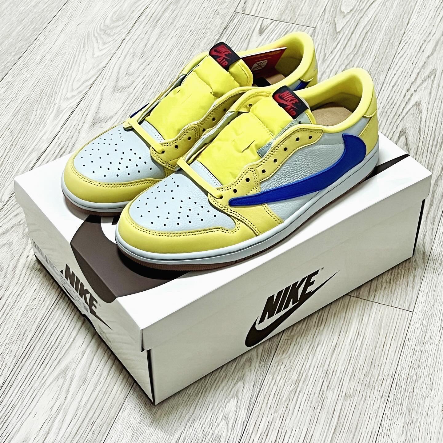 (W) Jordan 1 x Travis Scott Retro Low OG SP Canary 착용 스타일 - 2