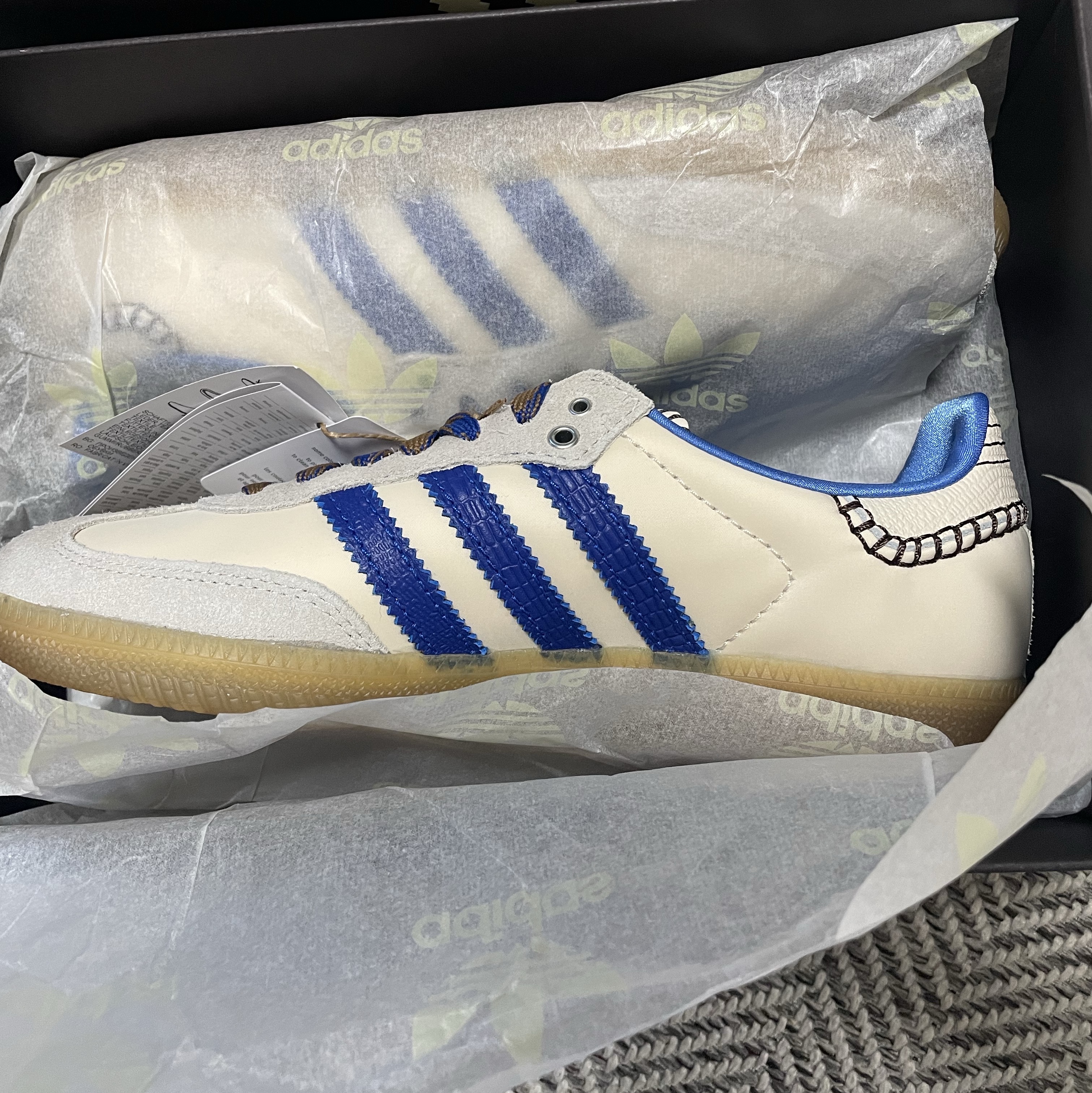 Adidas x Wales Bonner Samba Wonder Clay Royal Blue 착용 스타일