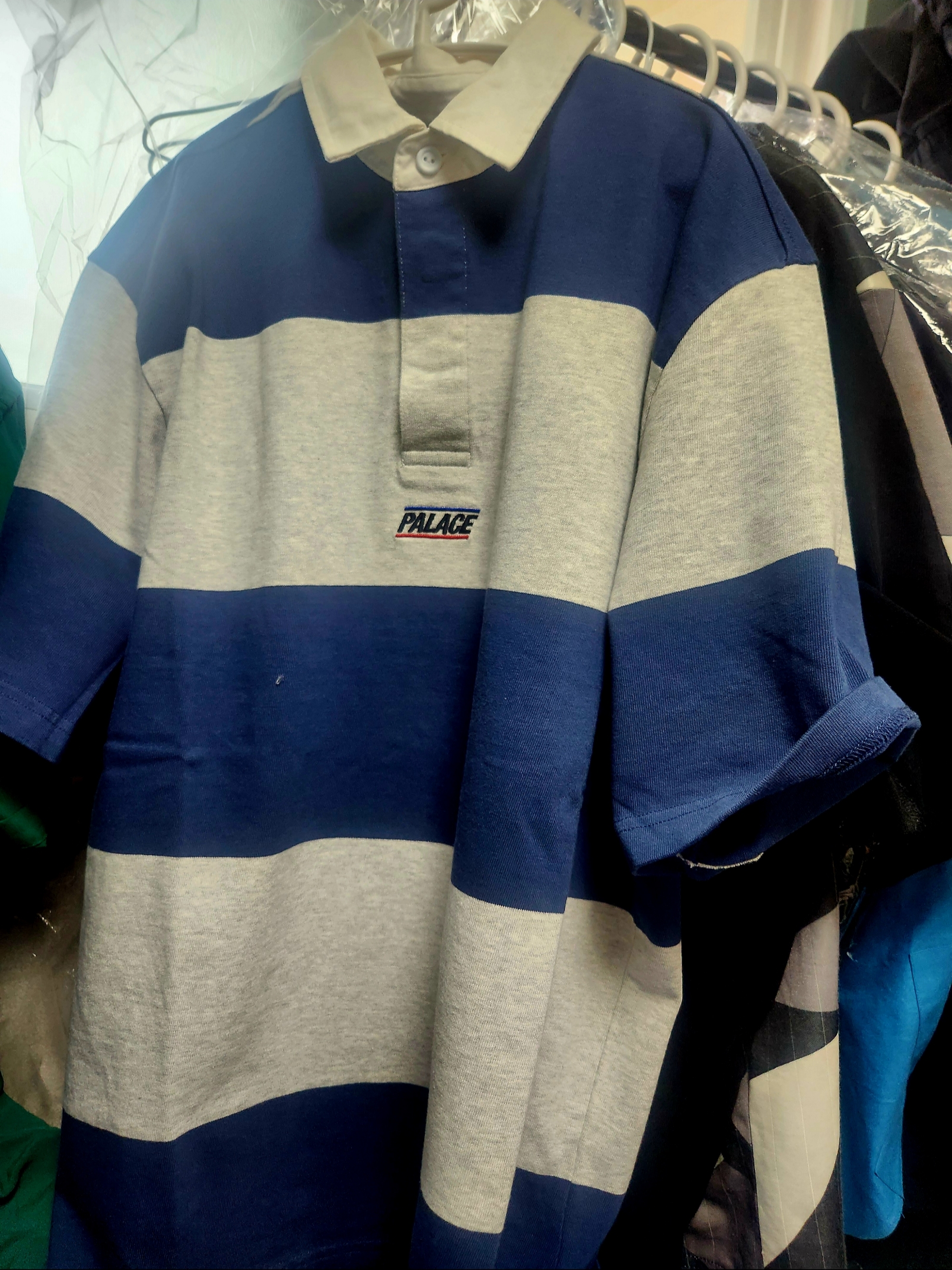 Palace Wide Rugby Polo Grey Marl Navy - 24SS 착용 스타일
